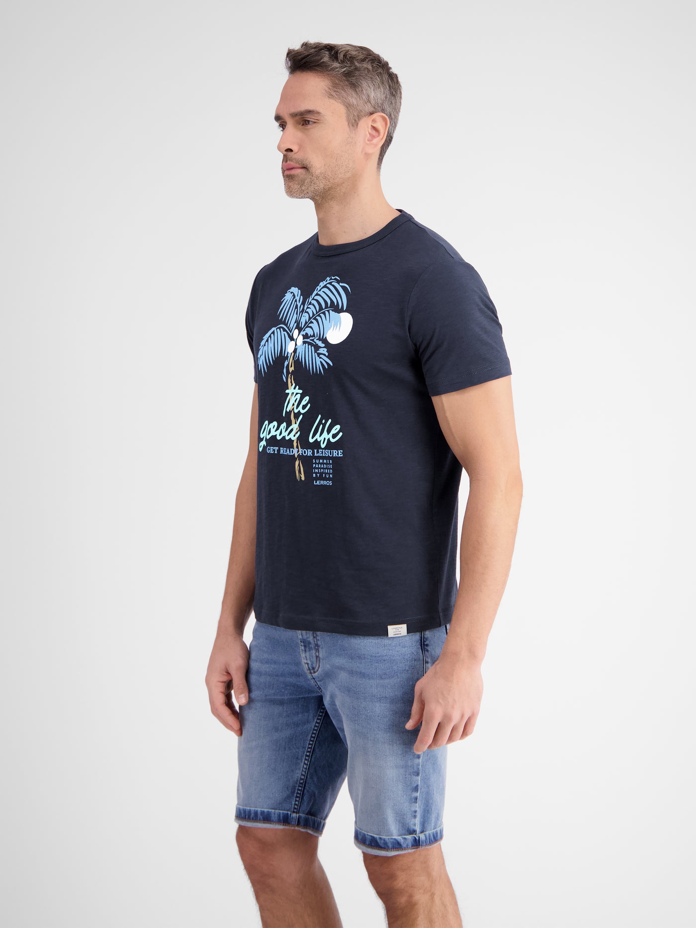 Rundhals T-Shirt für Herren mit Palmenprint