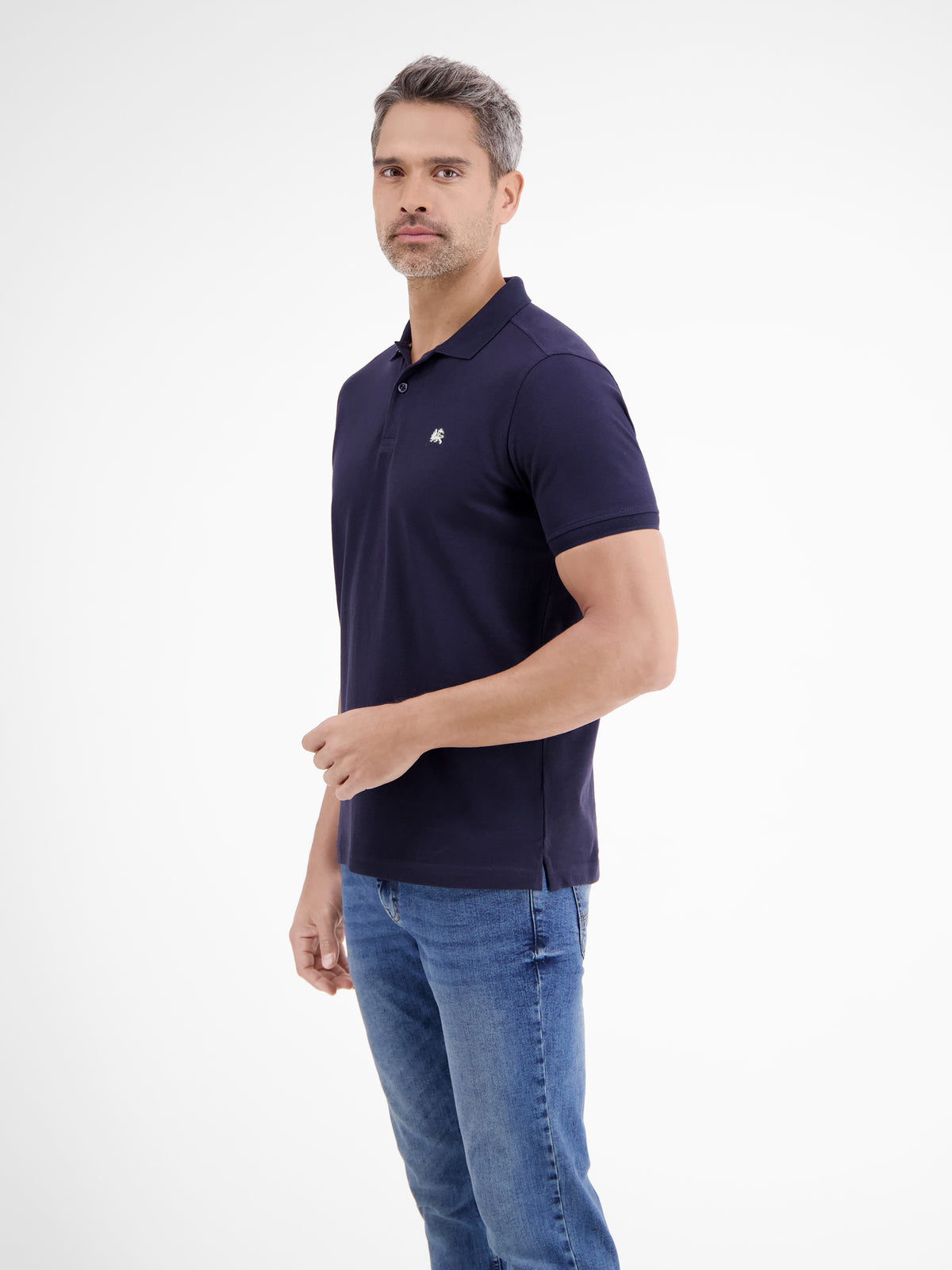 Basic Herren Poloshirt in klassischer Passform und Piquéqualität - LERROS