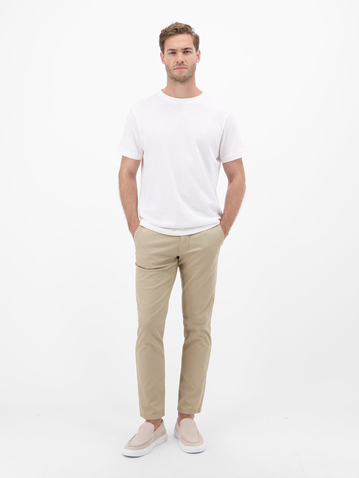 Basic Chino in Strukturqualität, SLIM FIT - LERROS