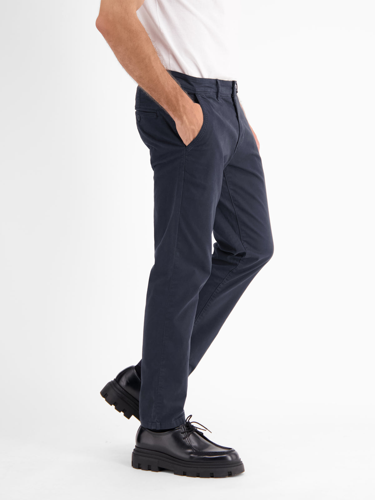 Basic Chino in Strukturqualität, SLIM FIT - LERROS