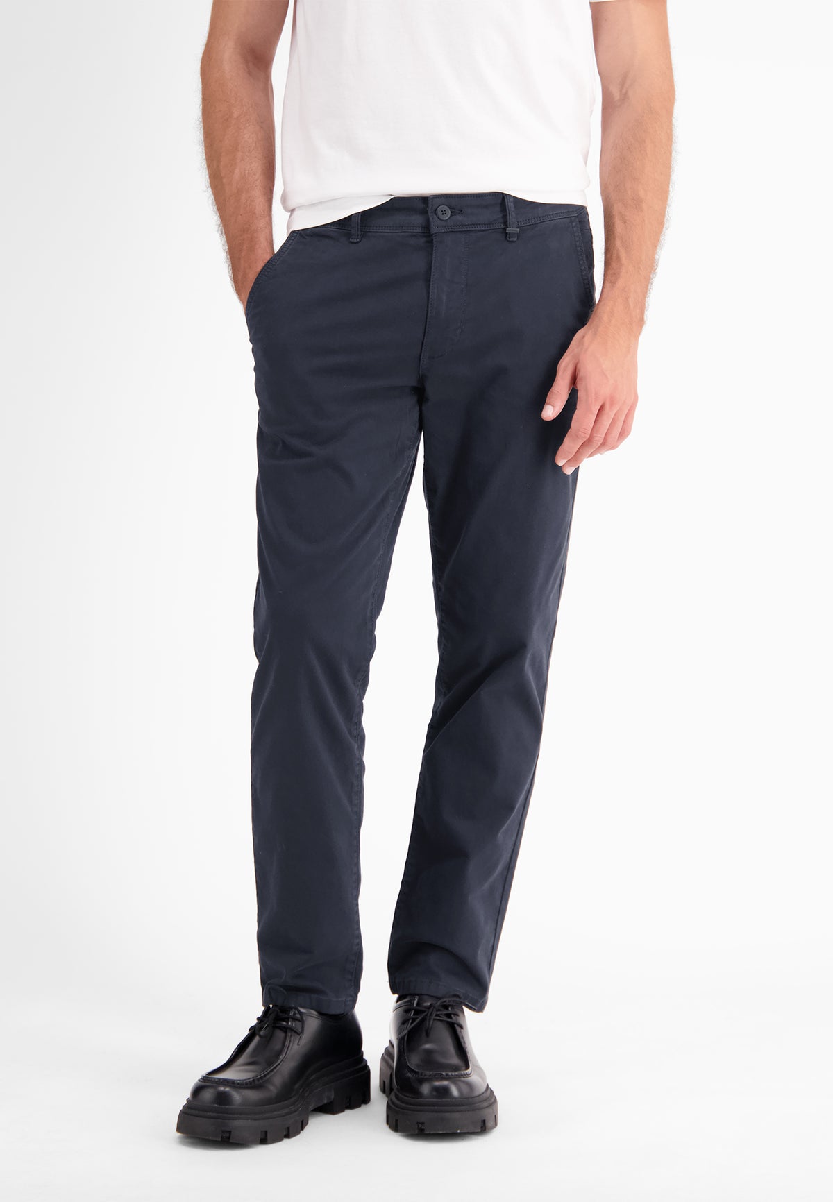 Basic Chino in Strukturqualität, SLIM FIT - LERROS
