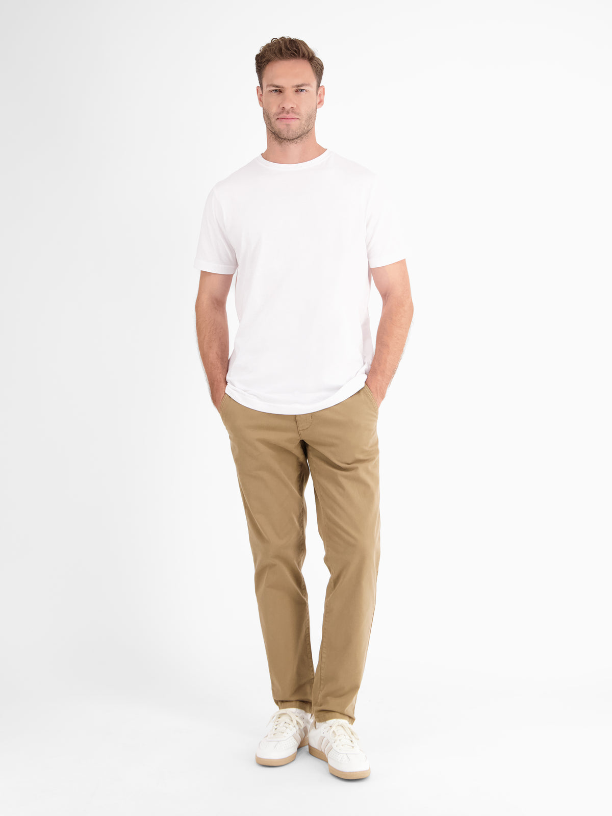 Basic Chino in Strukturqualität, SLIM FIT - LERROS