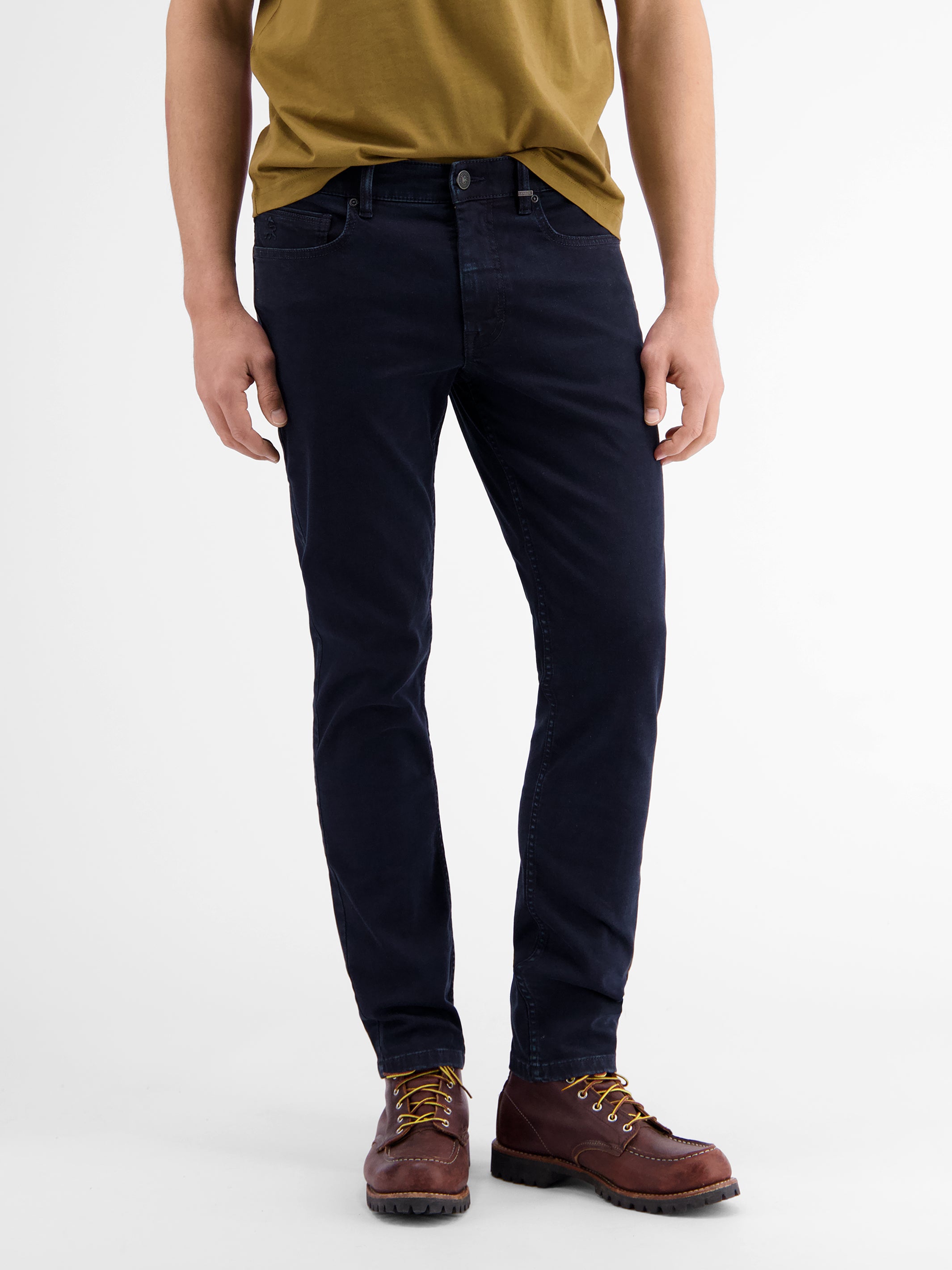 5-Pocket Hyper-Stretch-Denim CRIMSON in SLIM FIT - LERROS