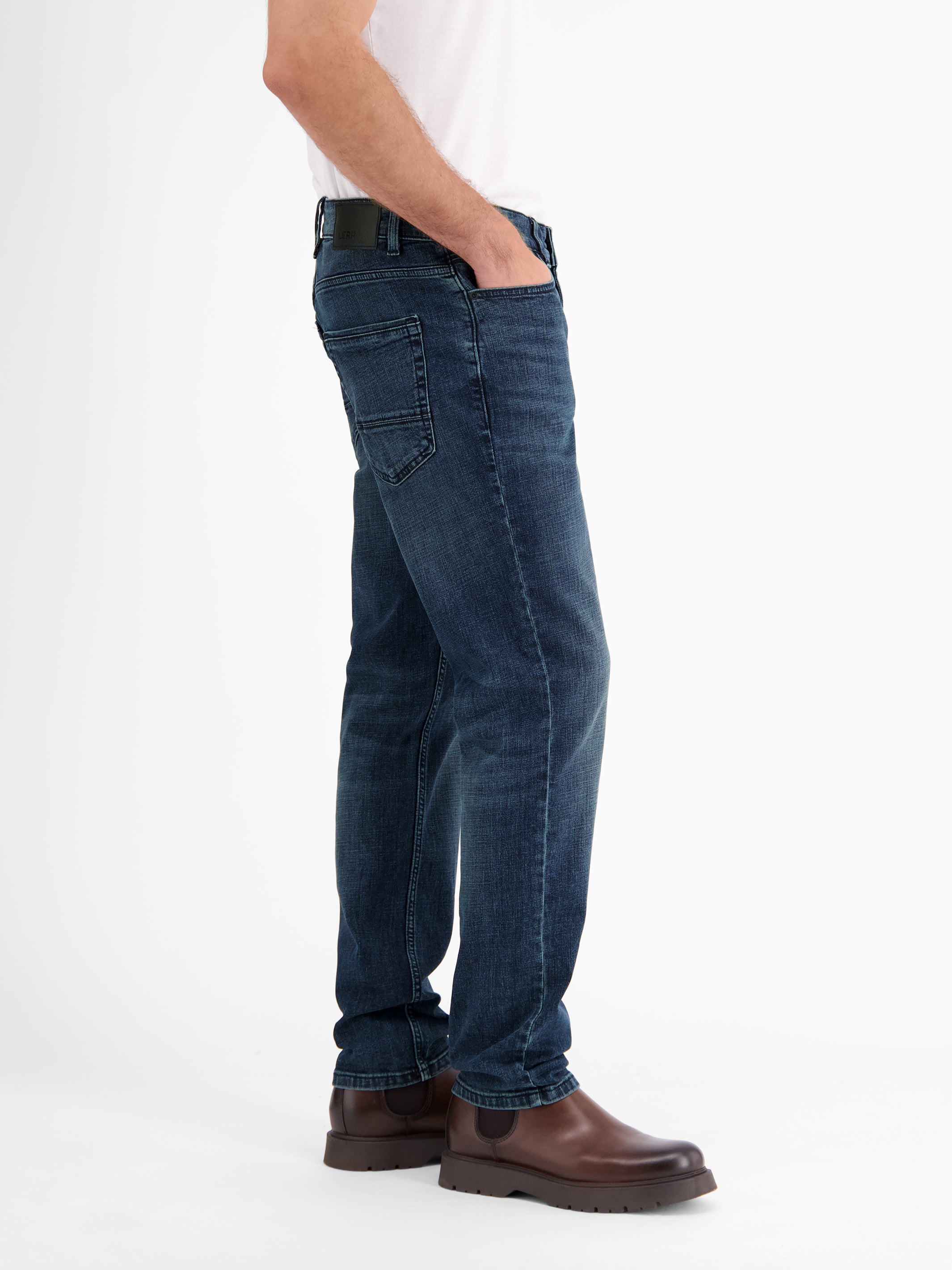 BAXTER Herrenjeans, 5-Pocket-Style, RELAXED FIT, Gerader Beinverlauf - LERROS