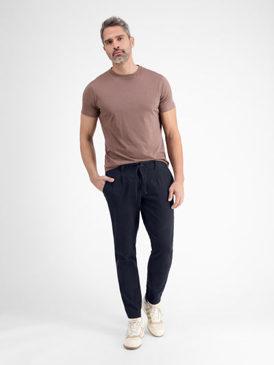 Chinos in soft cotton twill quality