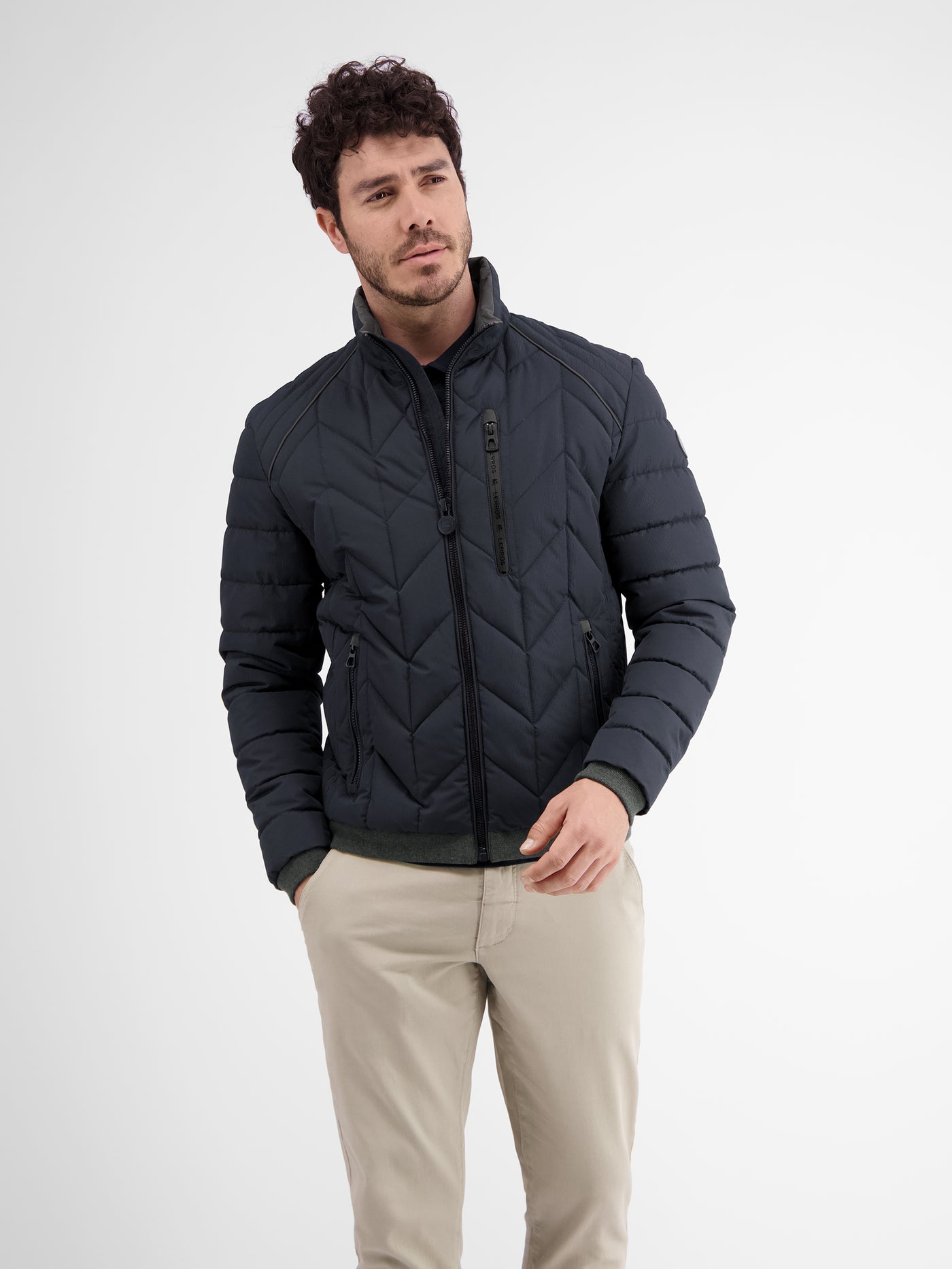 Fashionable quilted jacket