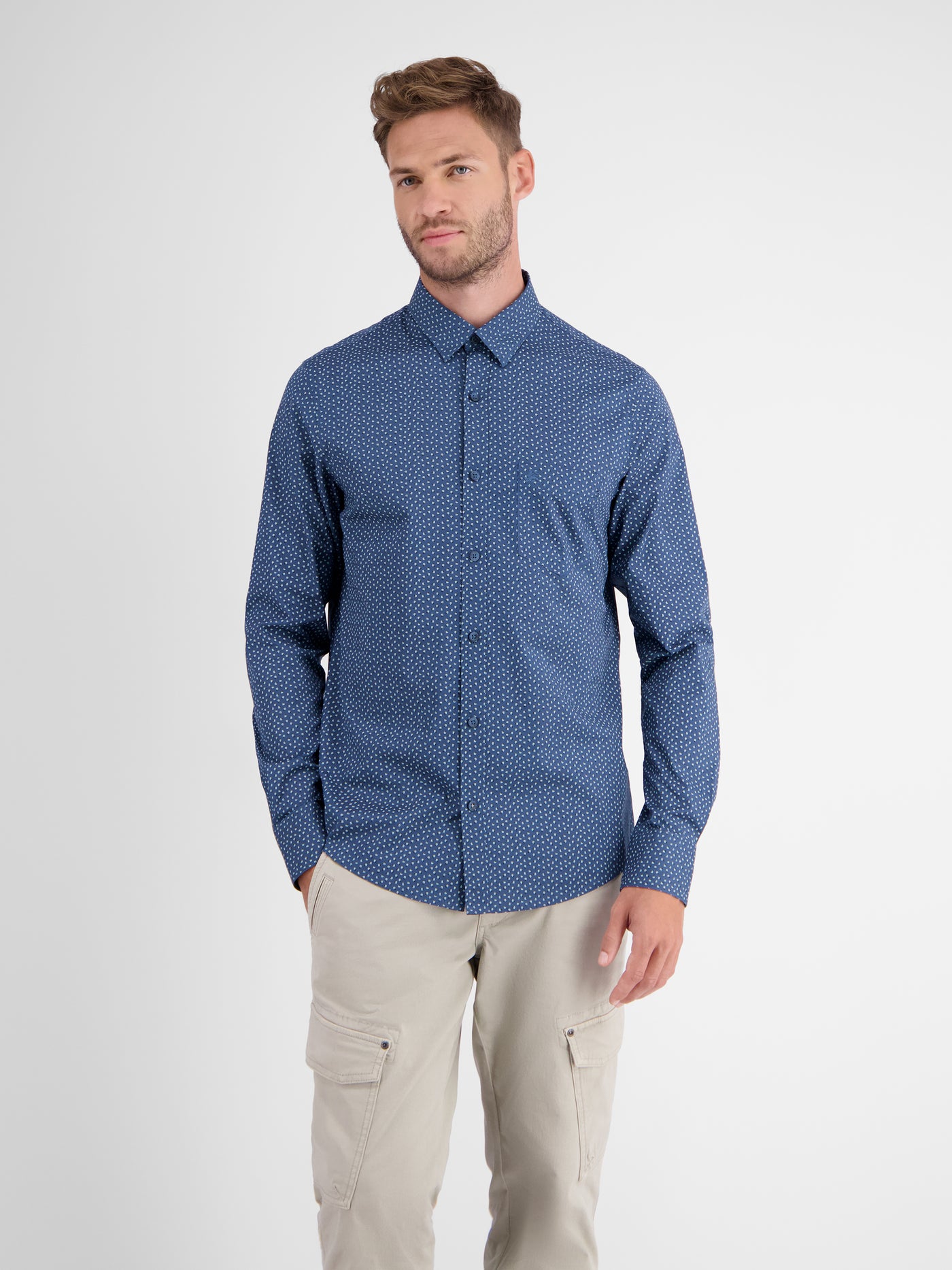 Poplin shirt with minimal all-over print