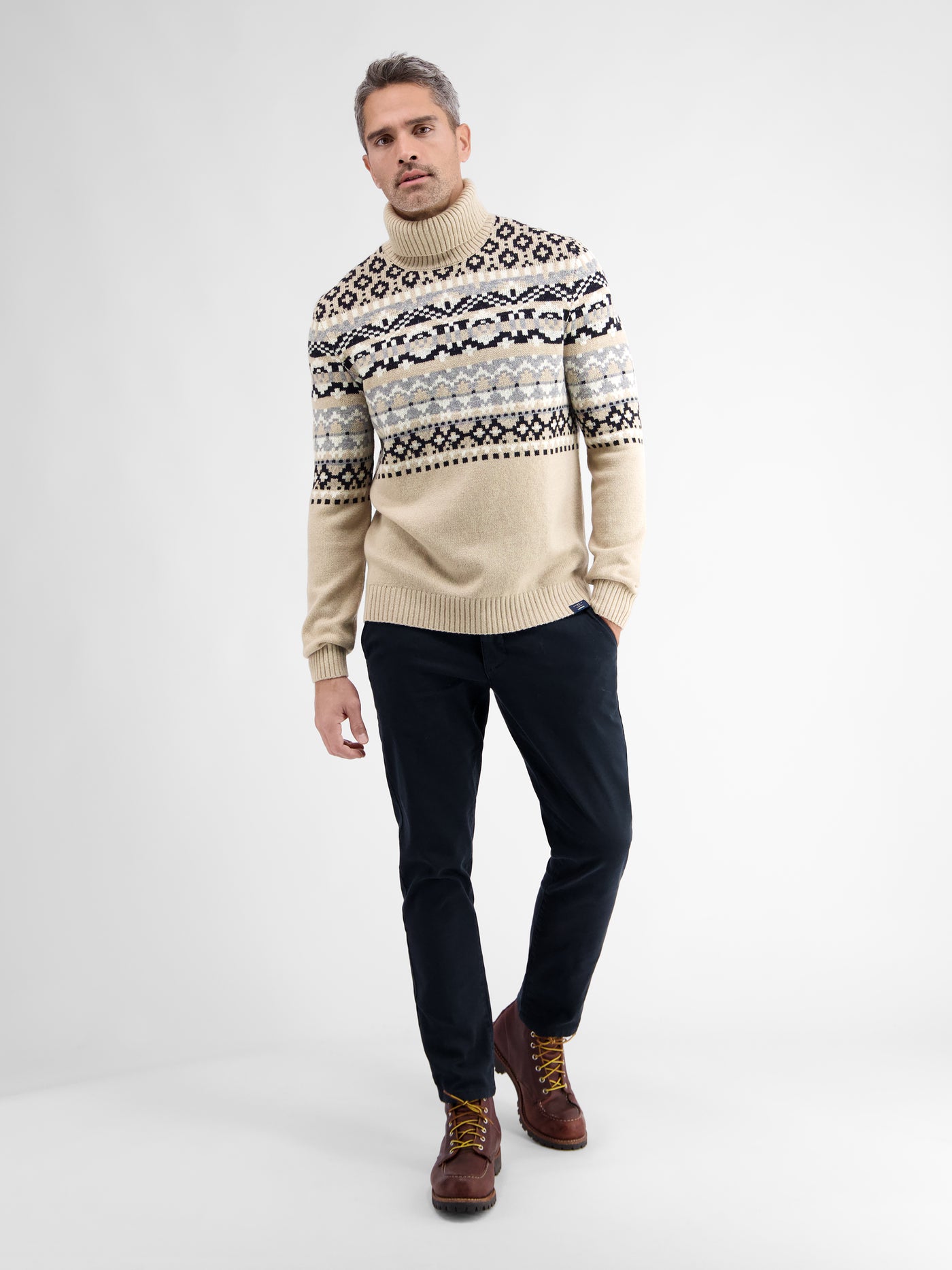 Wool cashmere jacquard sweater. Turtleneck