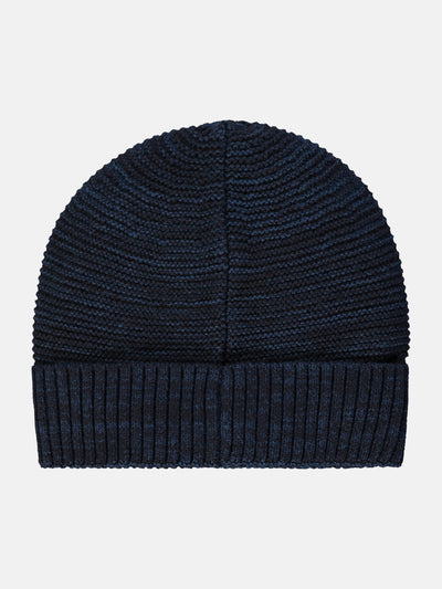 Knitted hat made from two-tone structured yarn