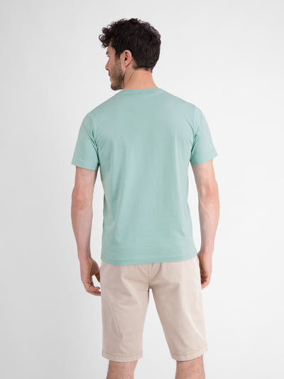Plain-colored T-shirt for men with chest print