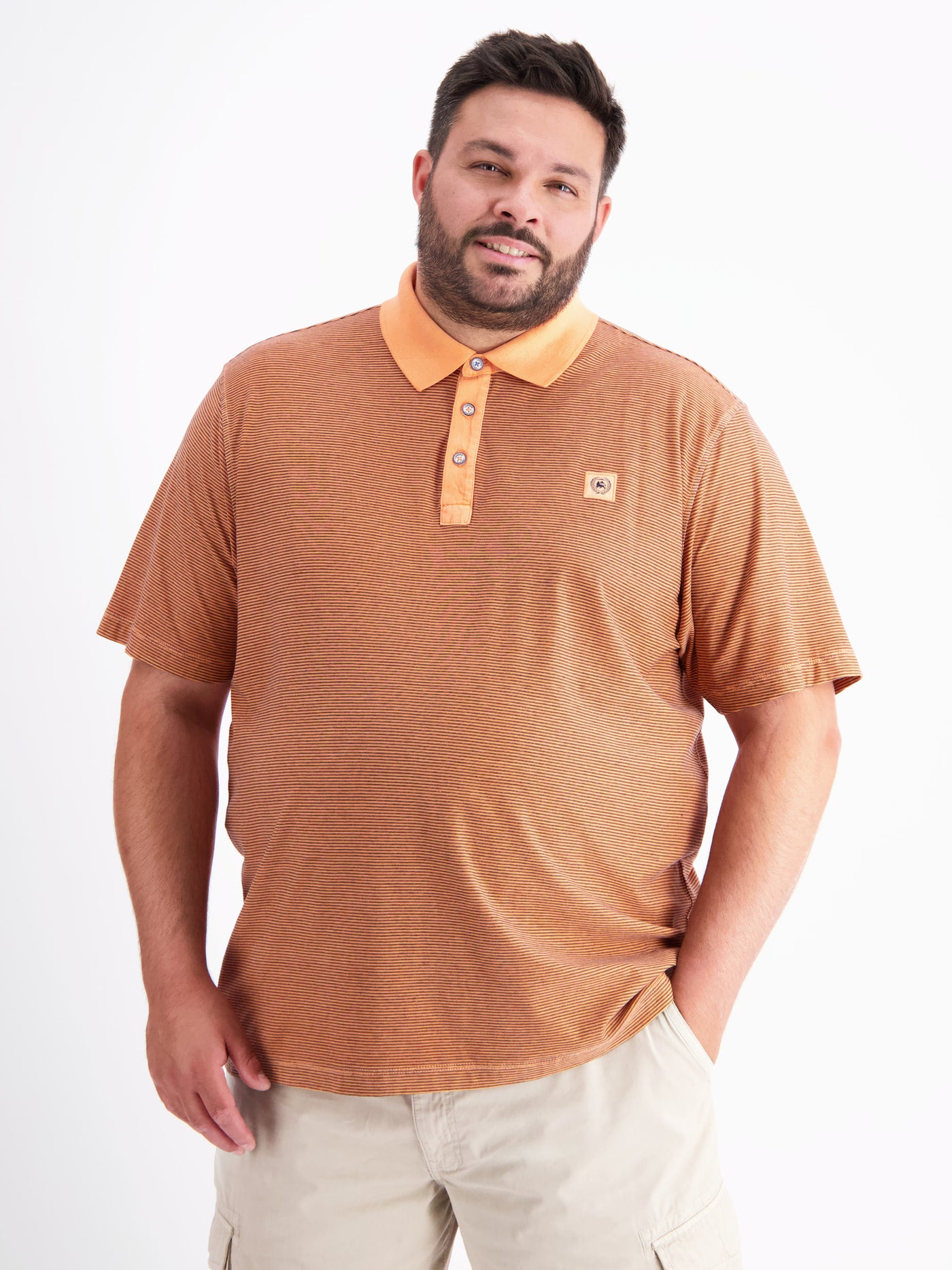 Polo shirt with contrasting collar