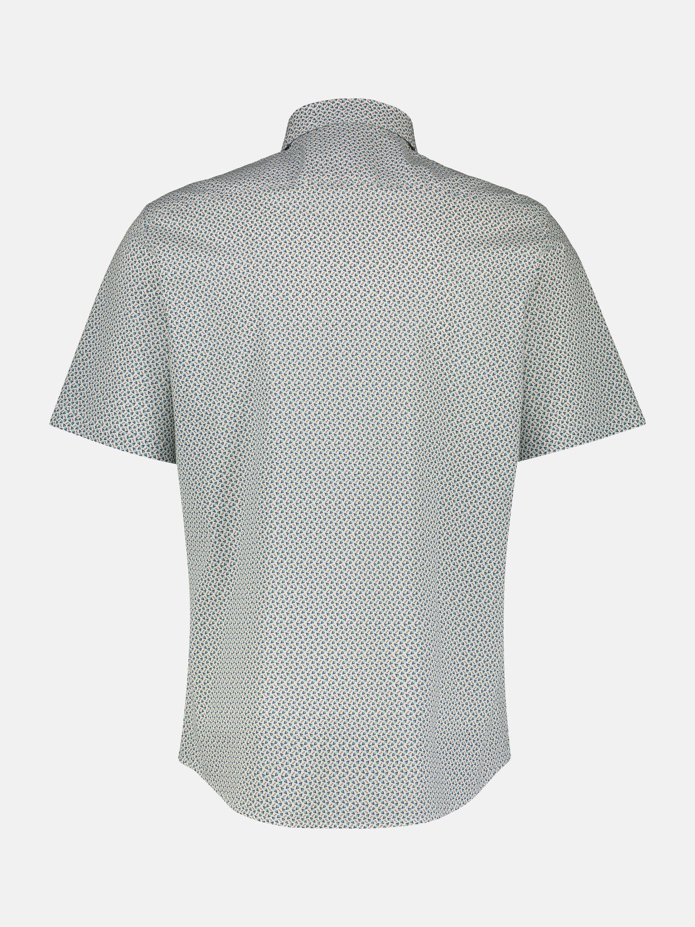 Half sleeve shirt with geometric print