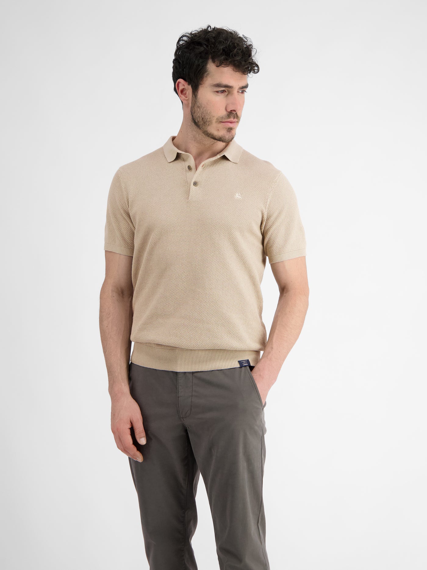Lightweight knitted polo shirt for men