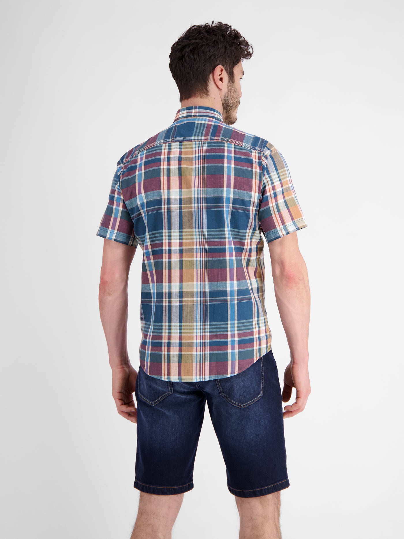 Checked shirt for men in a summery cotton-linen mix