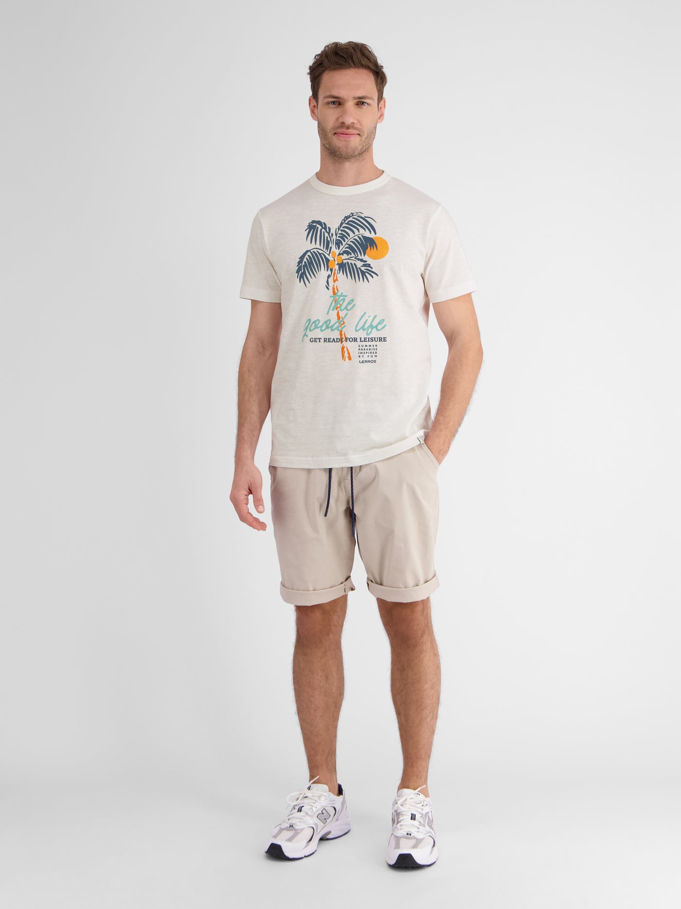 T-shirt met ronde hals voor heren met palmboomprint