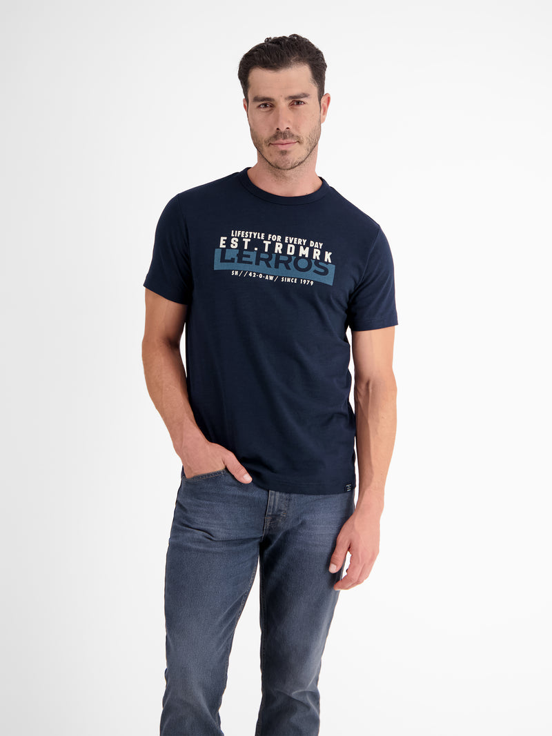 Unifarbenes T-Shirt mit Print - LERROS
