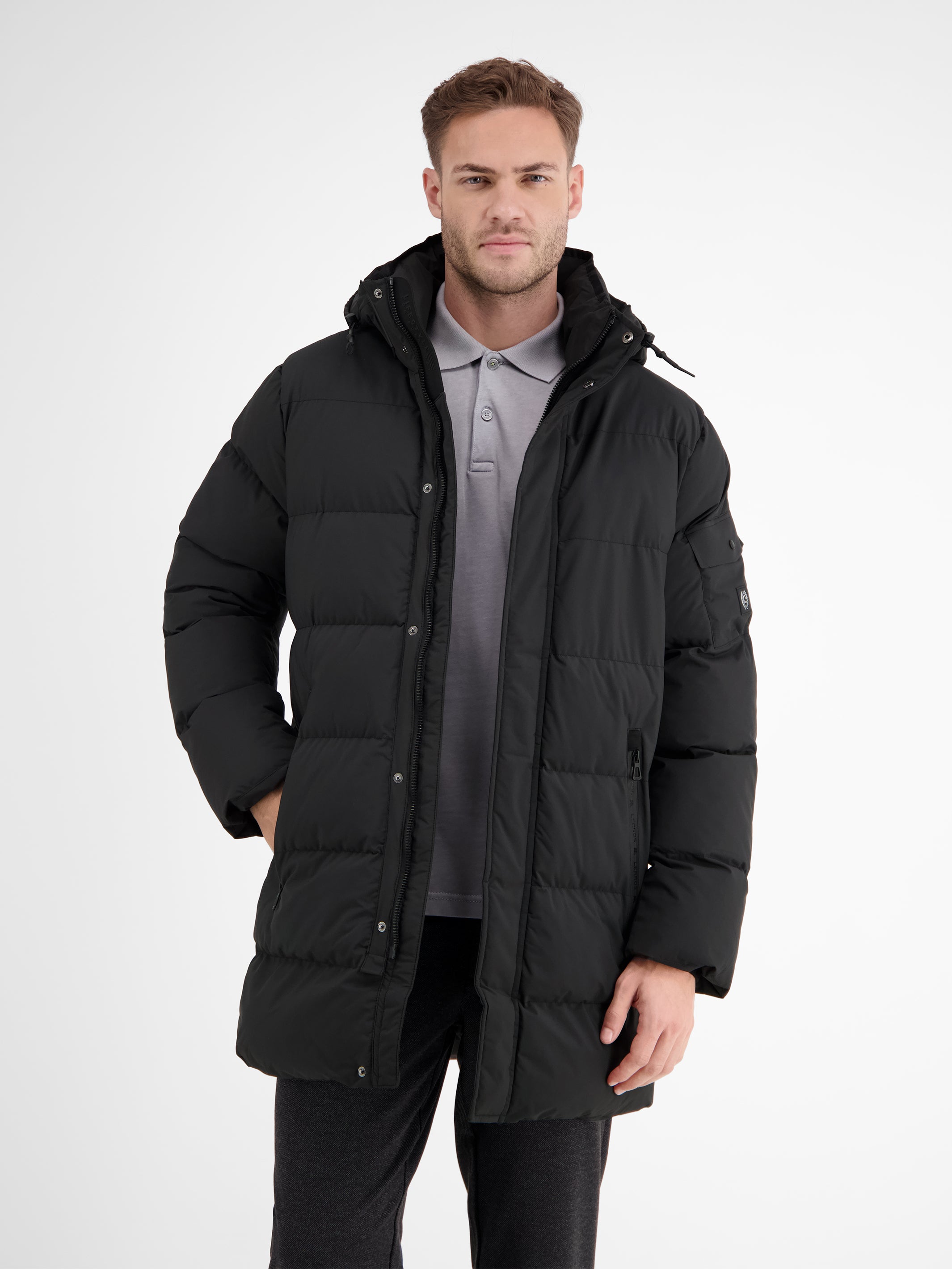Warm gefütterte Steppjacke mit abnehmbarer Kapuze - LERROS