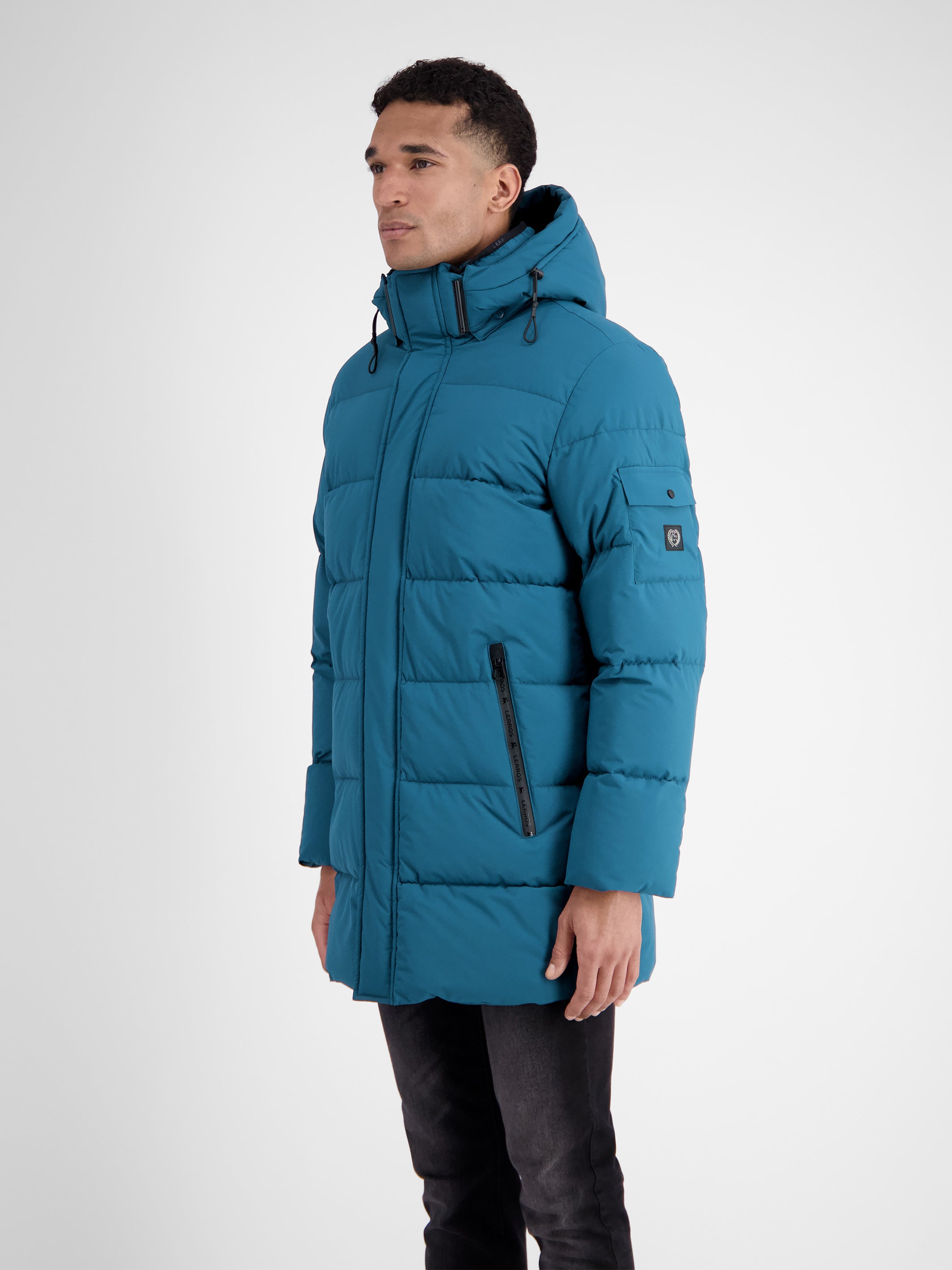 Warm gefütterte Steppjacke mit abnehmbarer Kapuze - LERROS