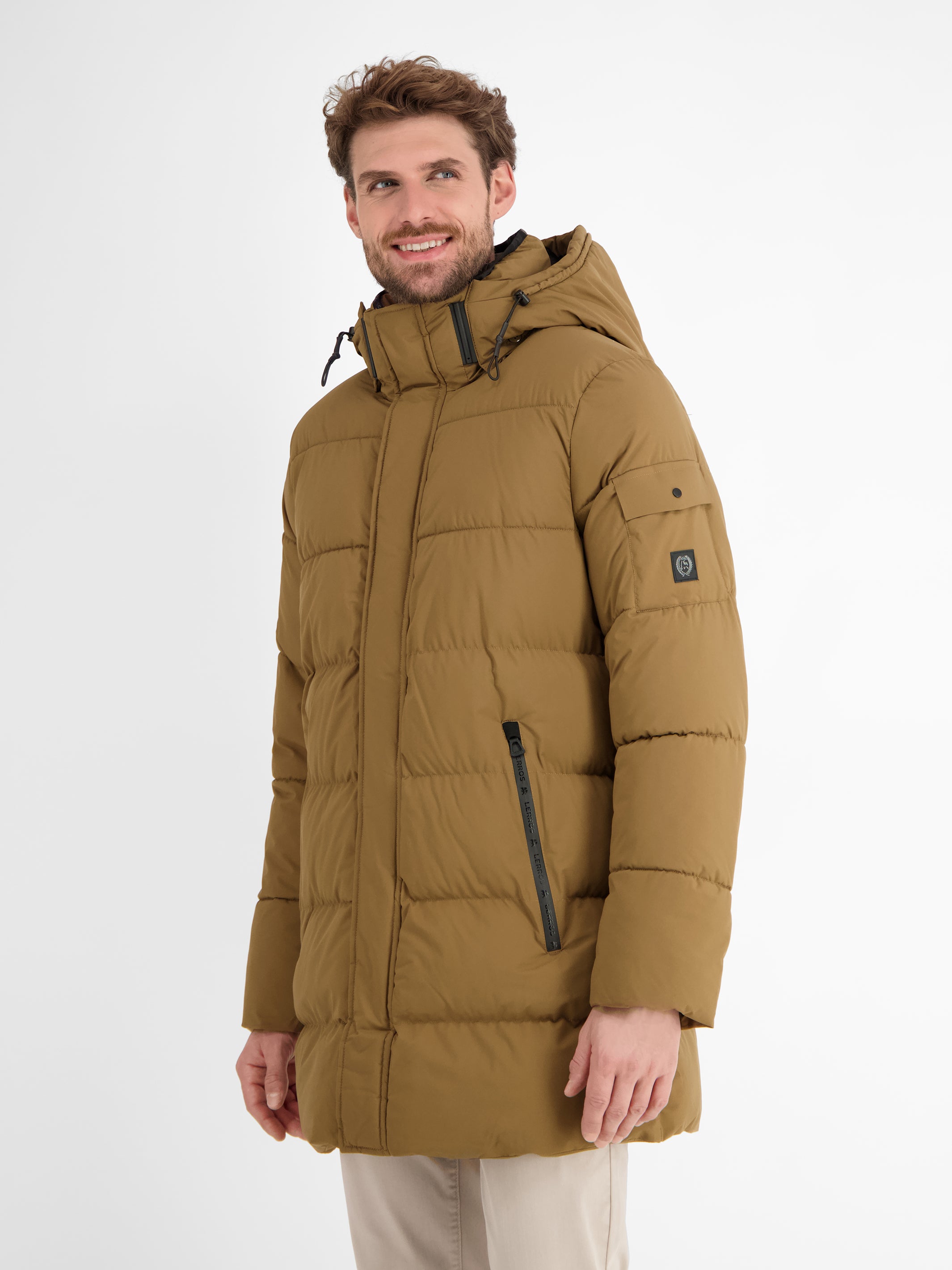 Warm gefütterte Steppjacke mit abnehmbarer Kapuze - LERROS