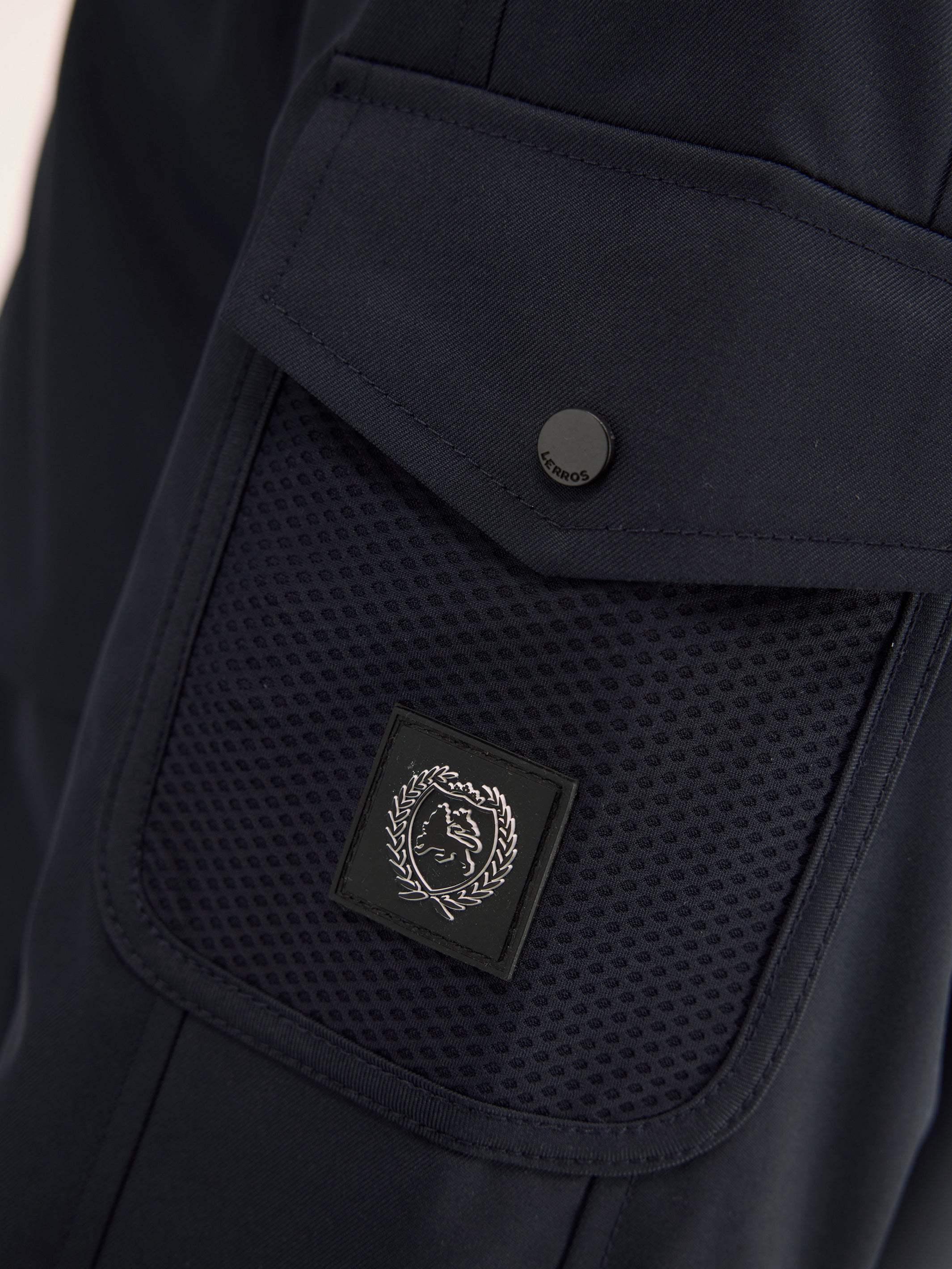 Outdoor-Funktionsjacke in Tech-Shellfabric, atmungsaktiv, wasser- und windabweisend - LERROS