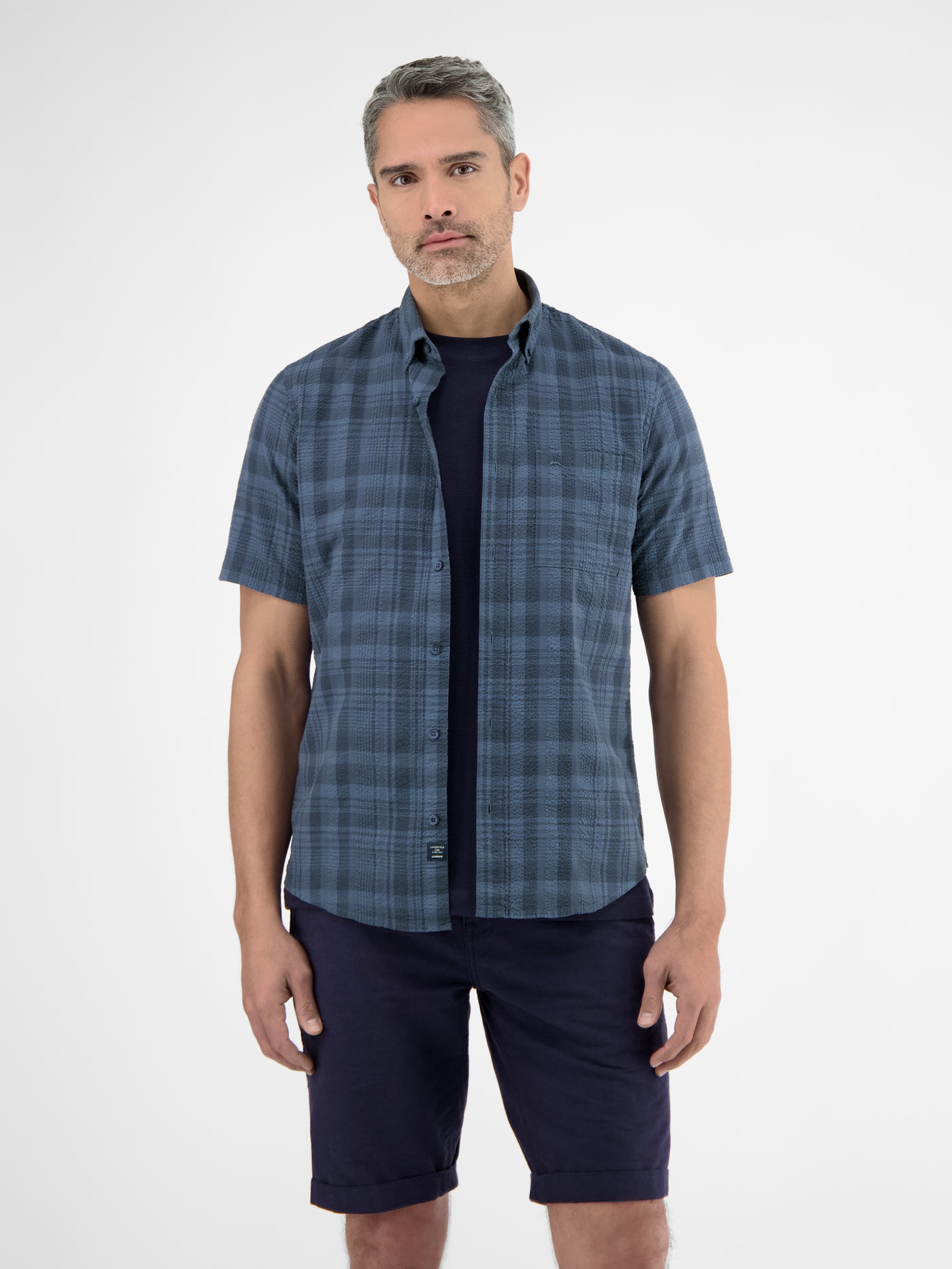 Halbarmhemd in sommerlich-lässiger Seersuckerqualität - LERROS