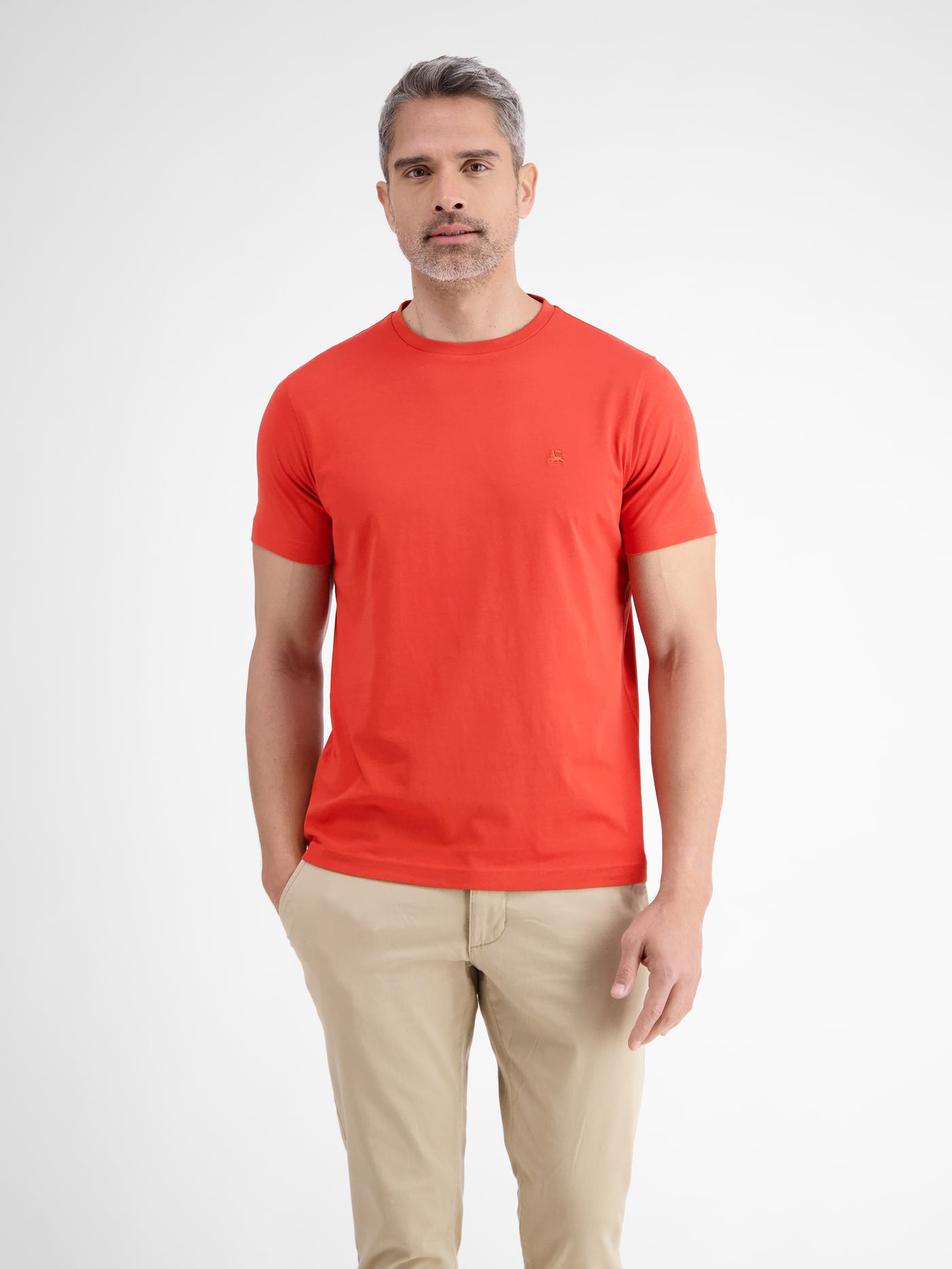 Basic T-Shirt mit Logostitck, unifarben - LERROS