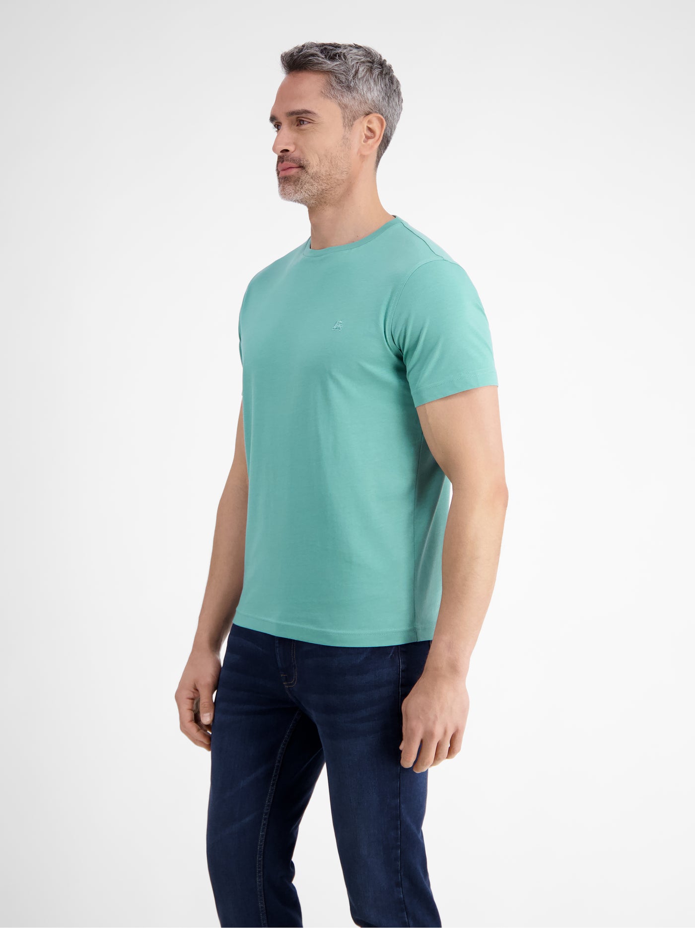 Basic T-Shirt mit Logostitck, unifarben - LERROS