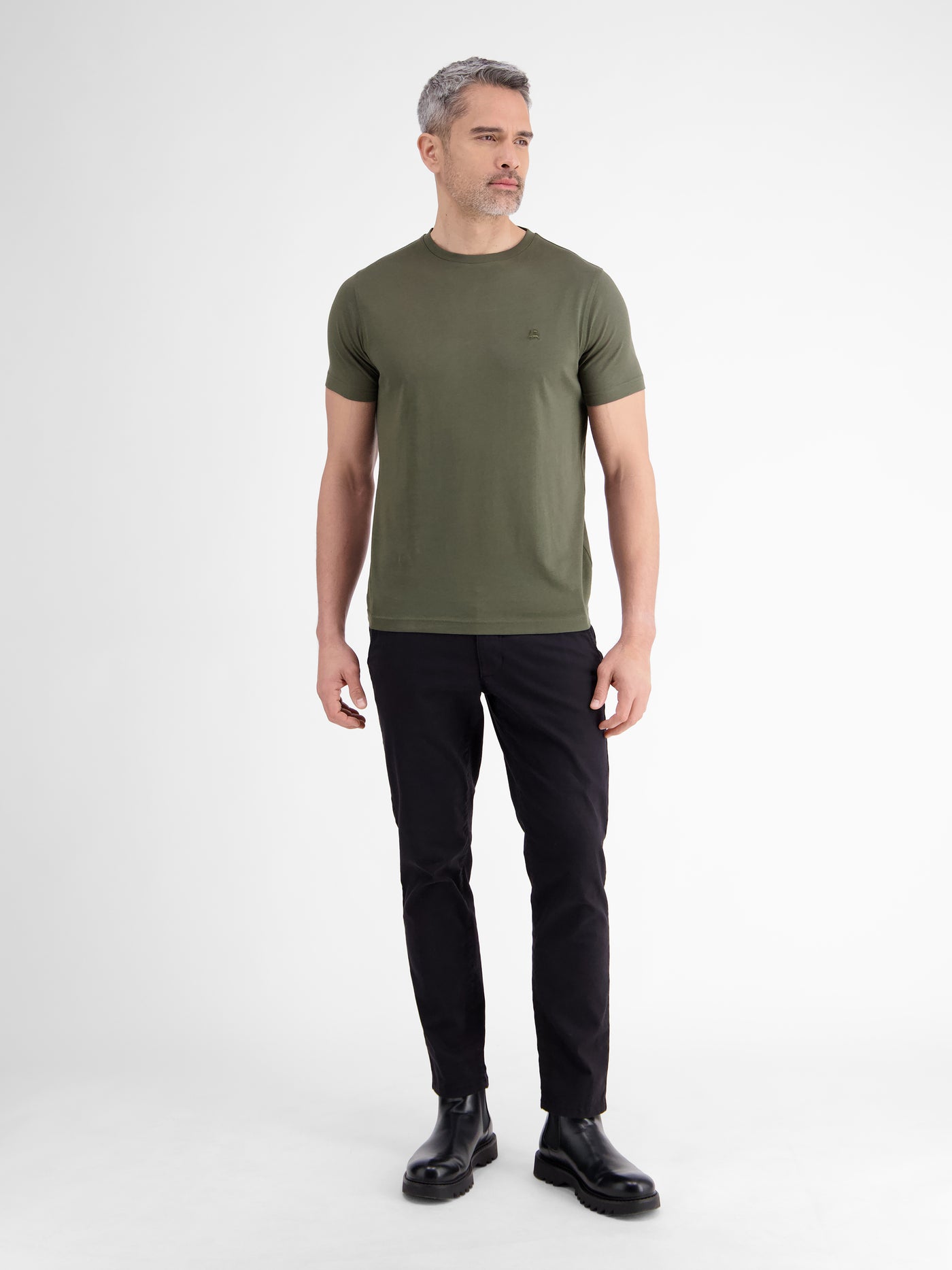 Basic T-Shirt mit Logostitck, unifarben - LERROS