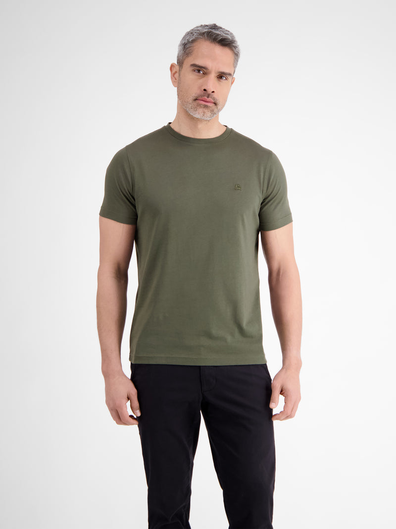 Basic T-Shirt mit Logostitck, unifarben - LERROS