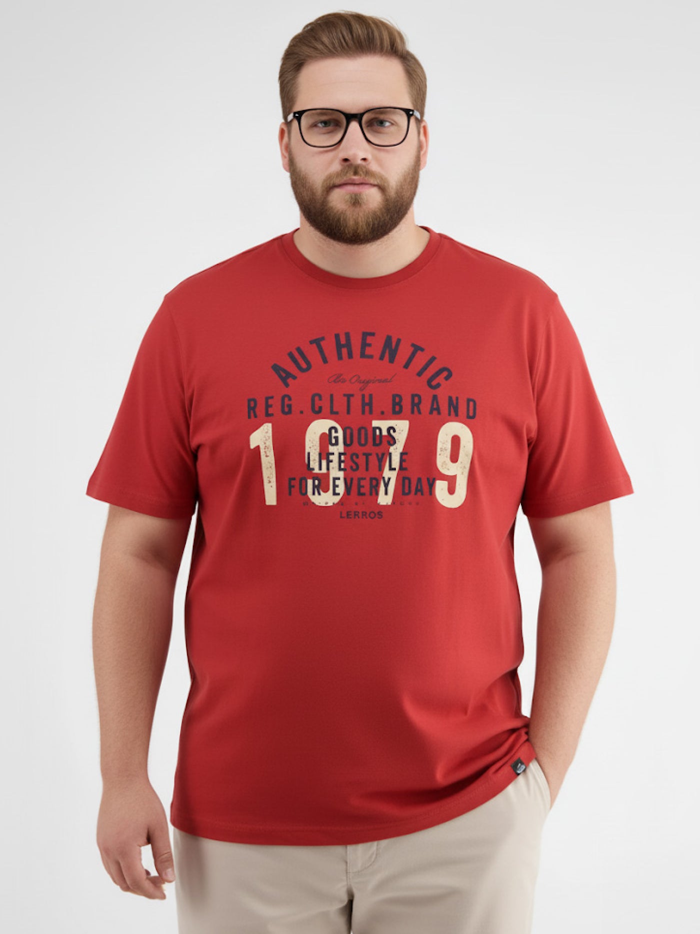 Unifarbenes T-Shirt in Übergrössen