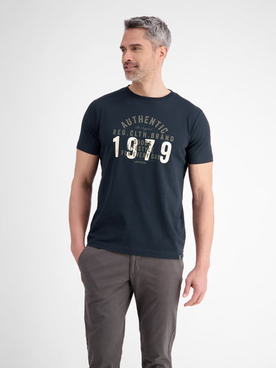 Unifarbenes T-Shirt mit Print - LERROS