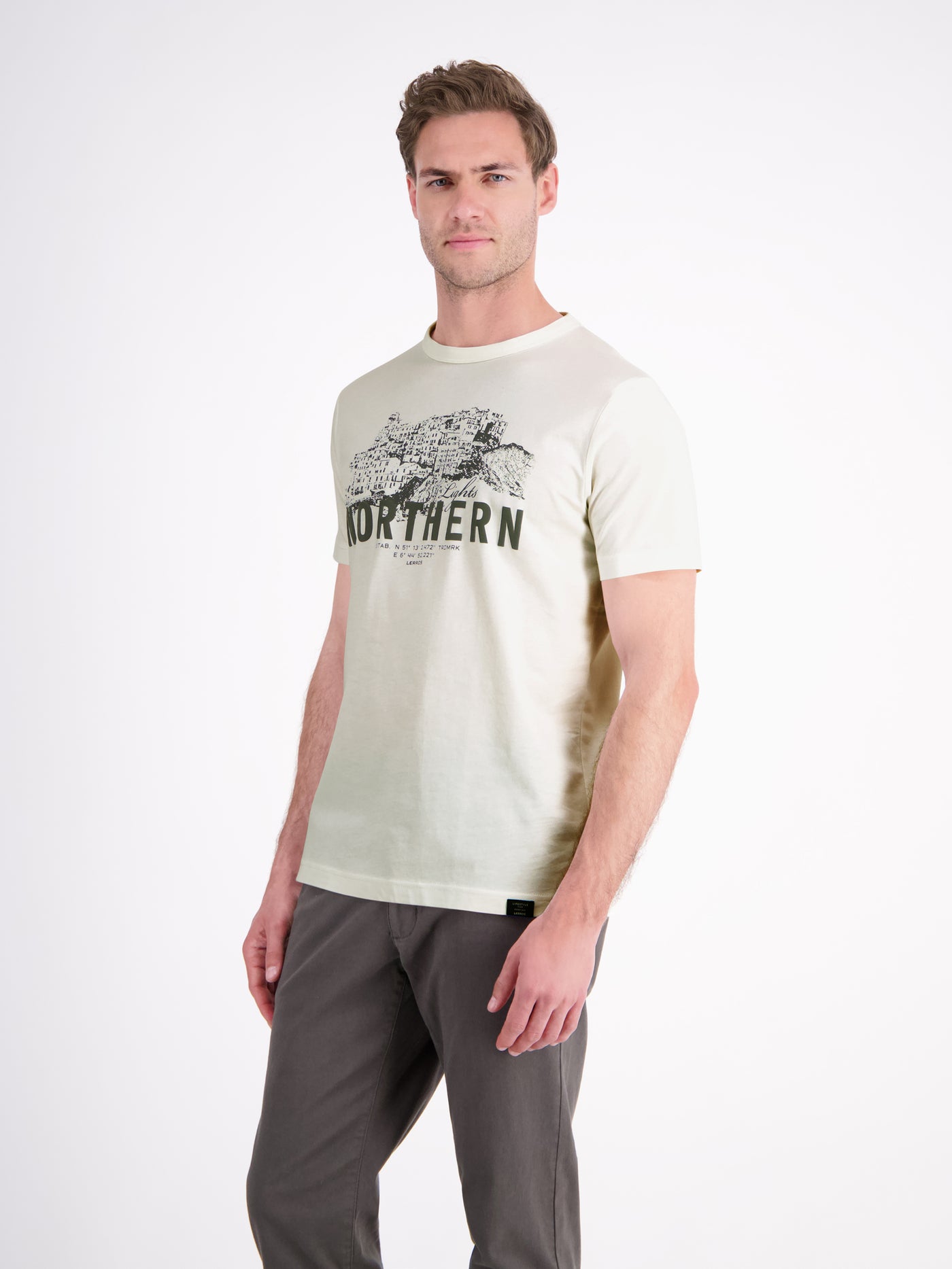 Unifarbenes T-Shirt mit Brustprint - LERROS