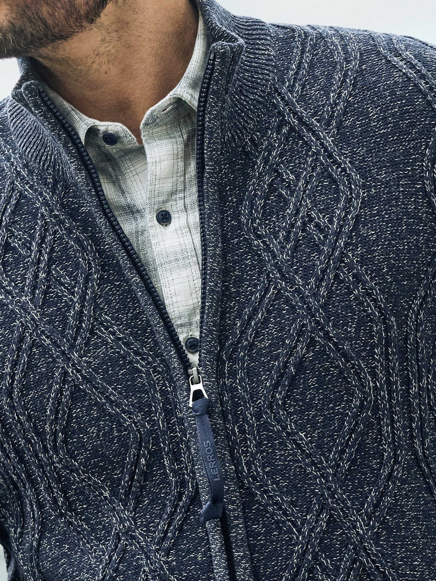 Herren-Strickjacke mit Zopfmuster - LERROS