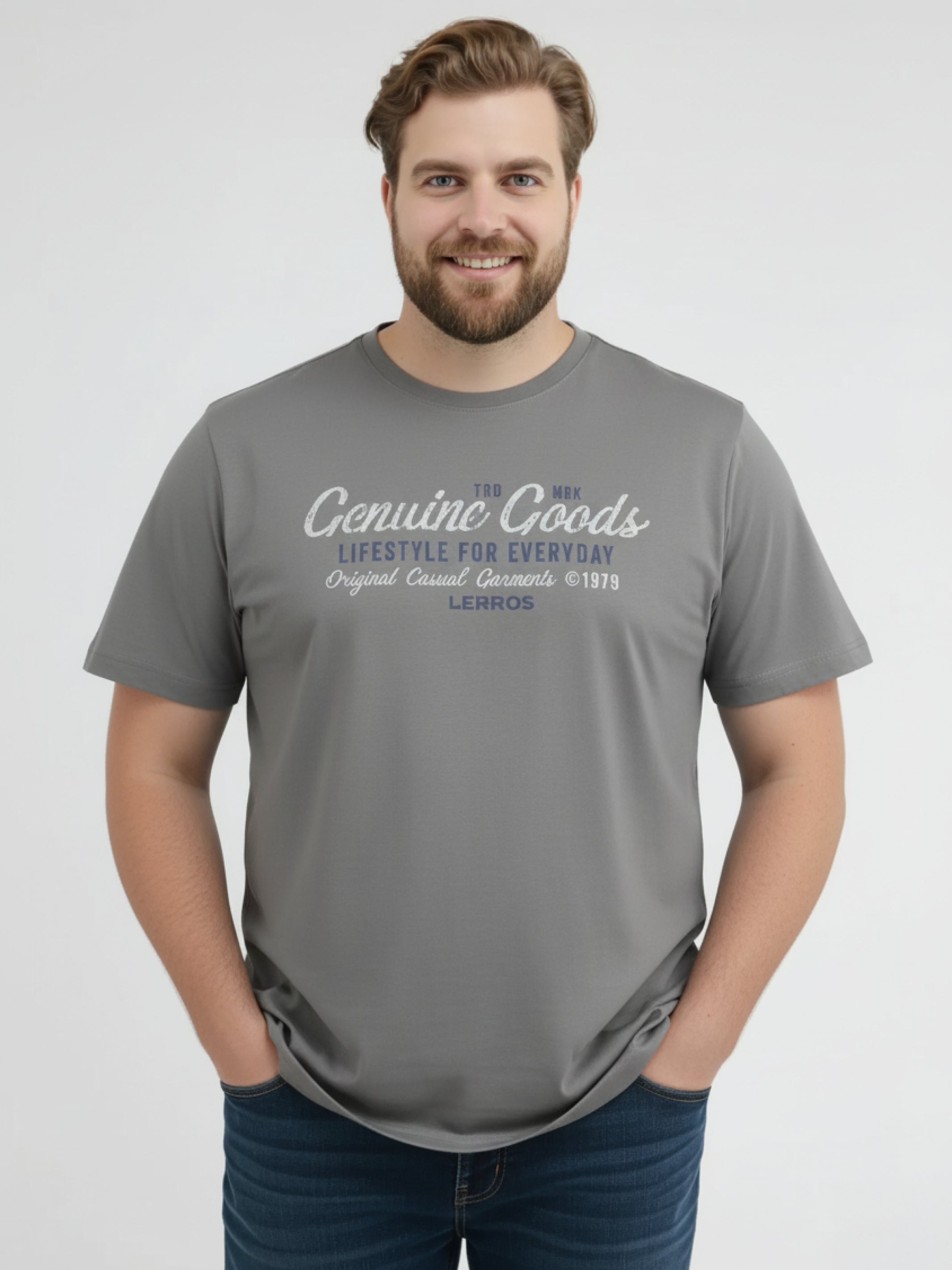 T-Shirt unifarben mit Print und 1/2-Ärmeln - LERROS