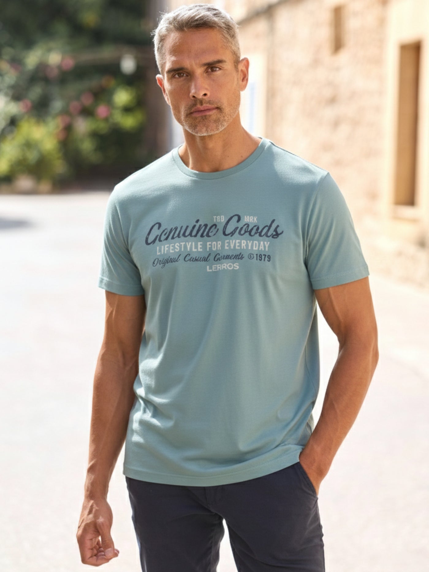 T-Shirt in Jersey-Qualität mit Print - T-Shirt Rundhals