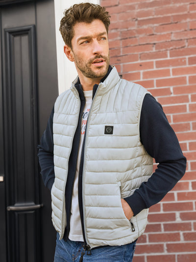 Men's quilted vest, lightly lined