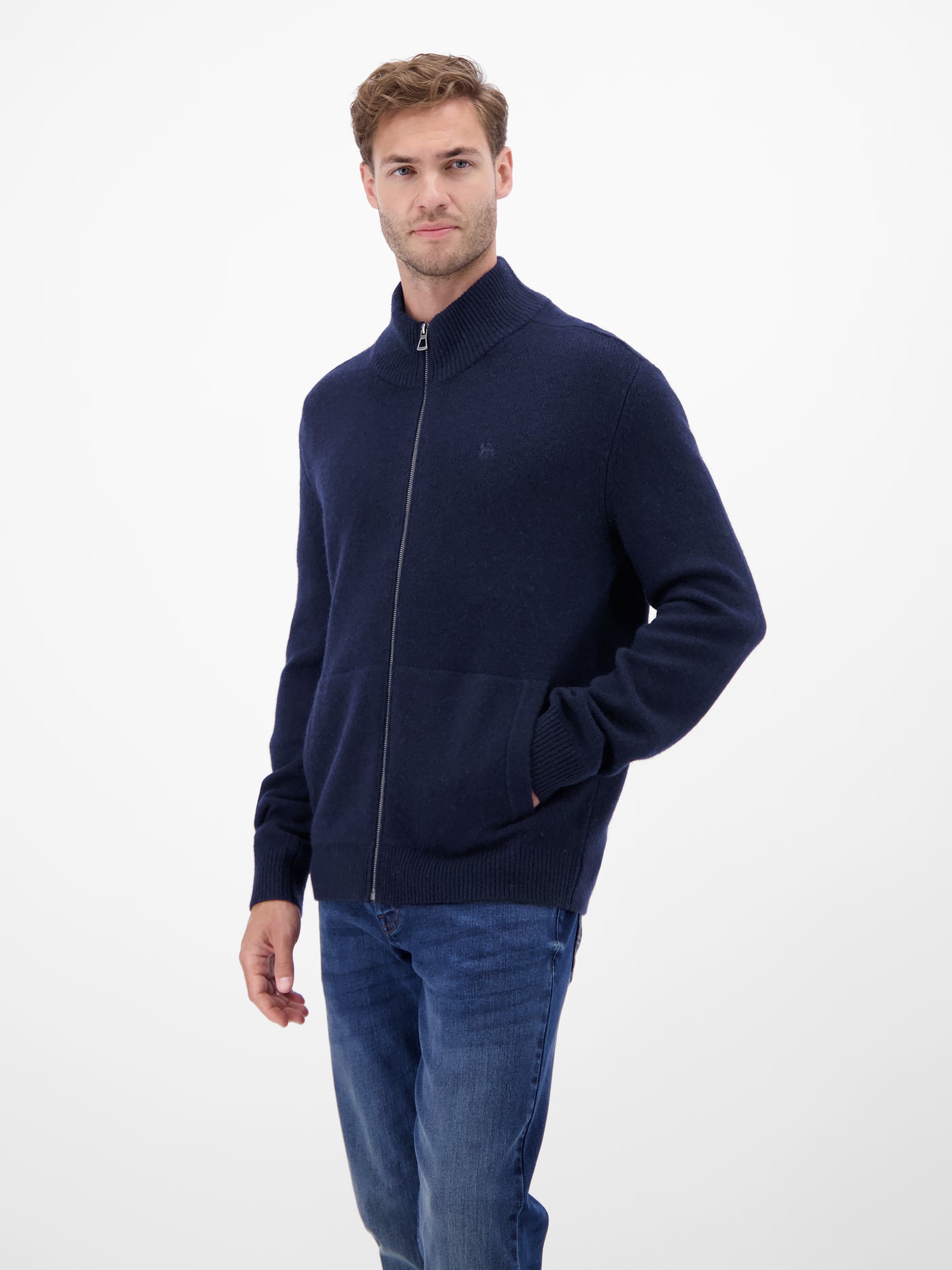 Strickjacke aus  Schurwoll-Kaschmir-Mix, stilvoll und lässig - LERROS