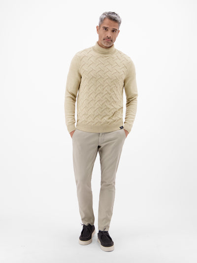 Stylischer Rollkragenpullover - modisch gemustert - LERROS