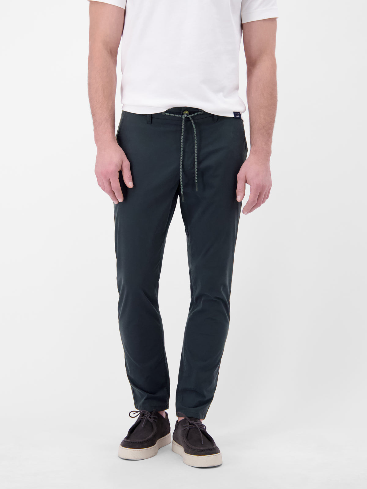 Leichte Chino mit Kordelzug - 