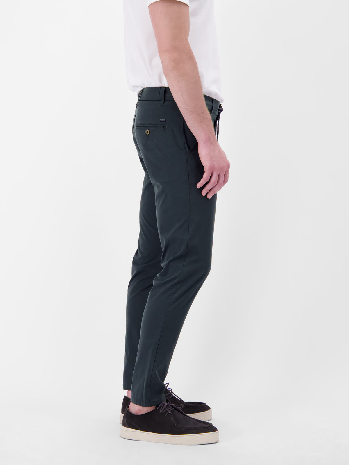 Leichte Chino mit Kordelzug - 