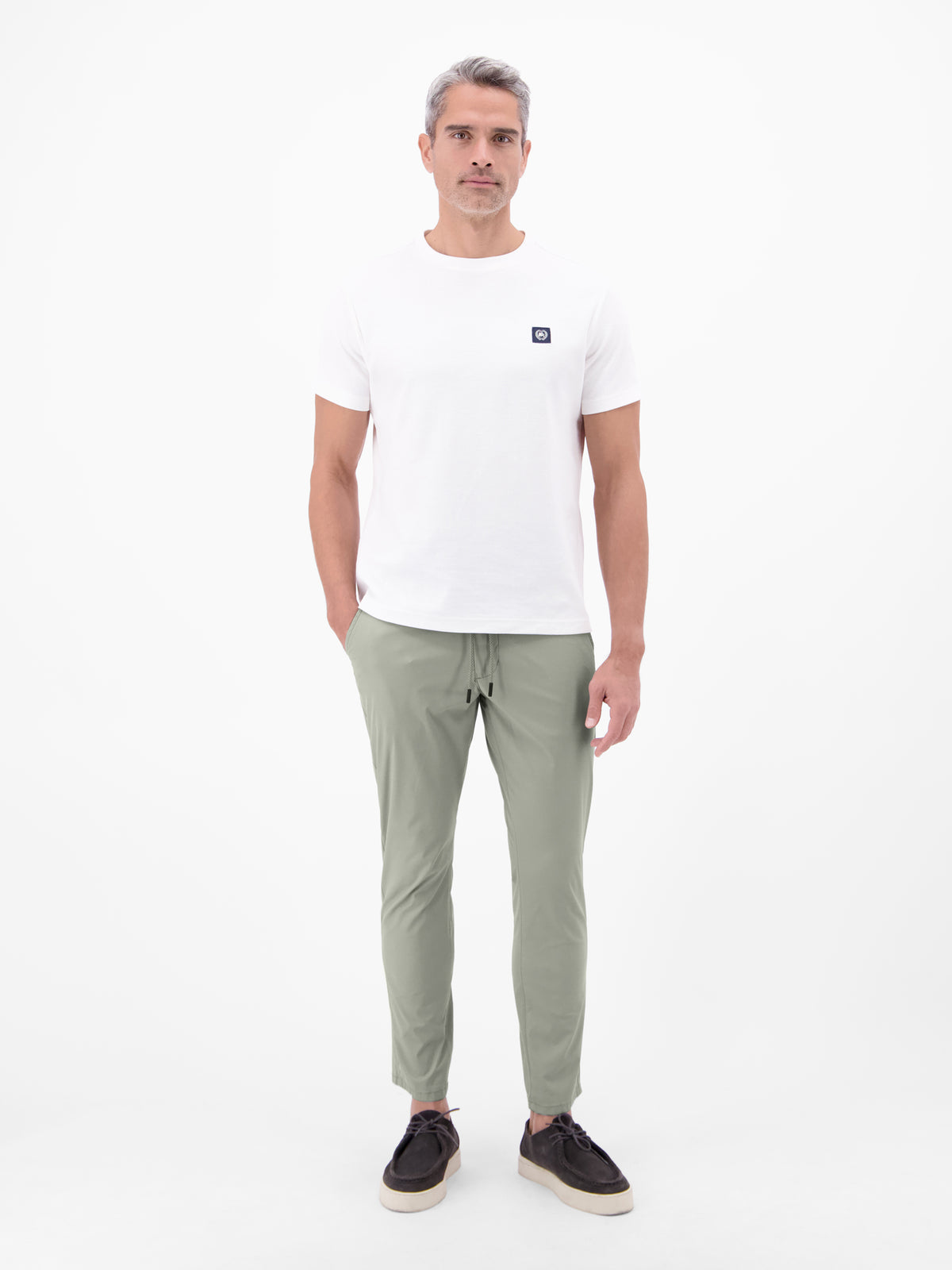Leichte Chino mit Kordelzug - 