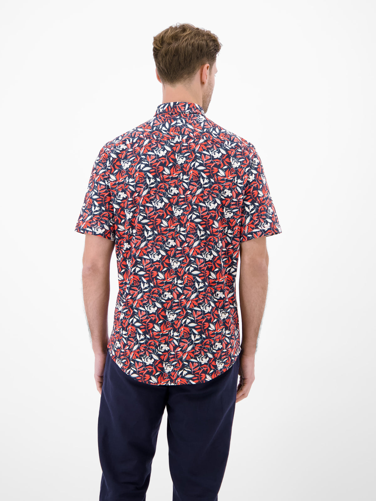 Kurzarmhemd aus 100 % Baumwolle, floral bedruckt - Kurzarmhemd