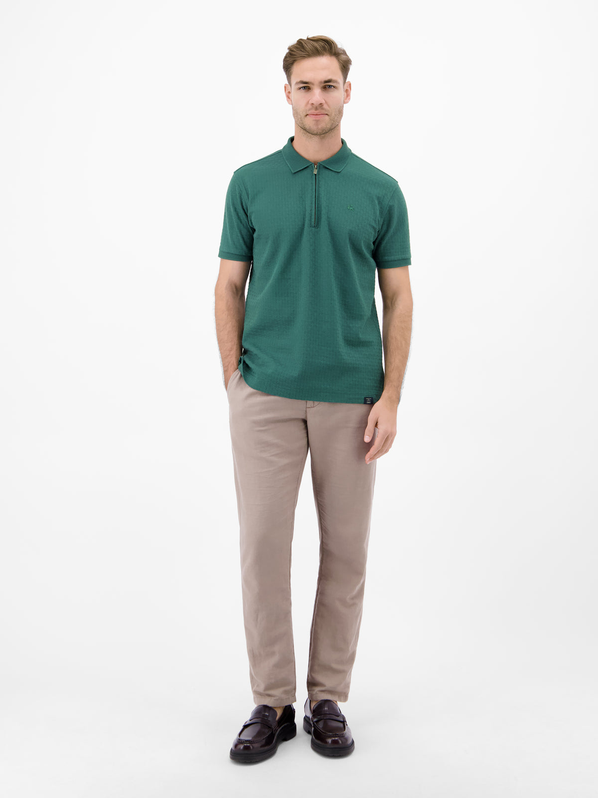 Poloshirt mit Reißverschlusskragen in Strukturqualität - Polo Shirt Kurzarm