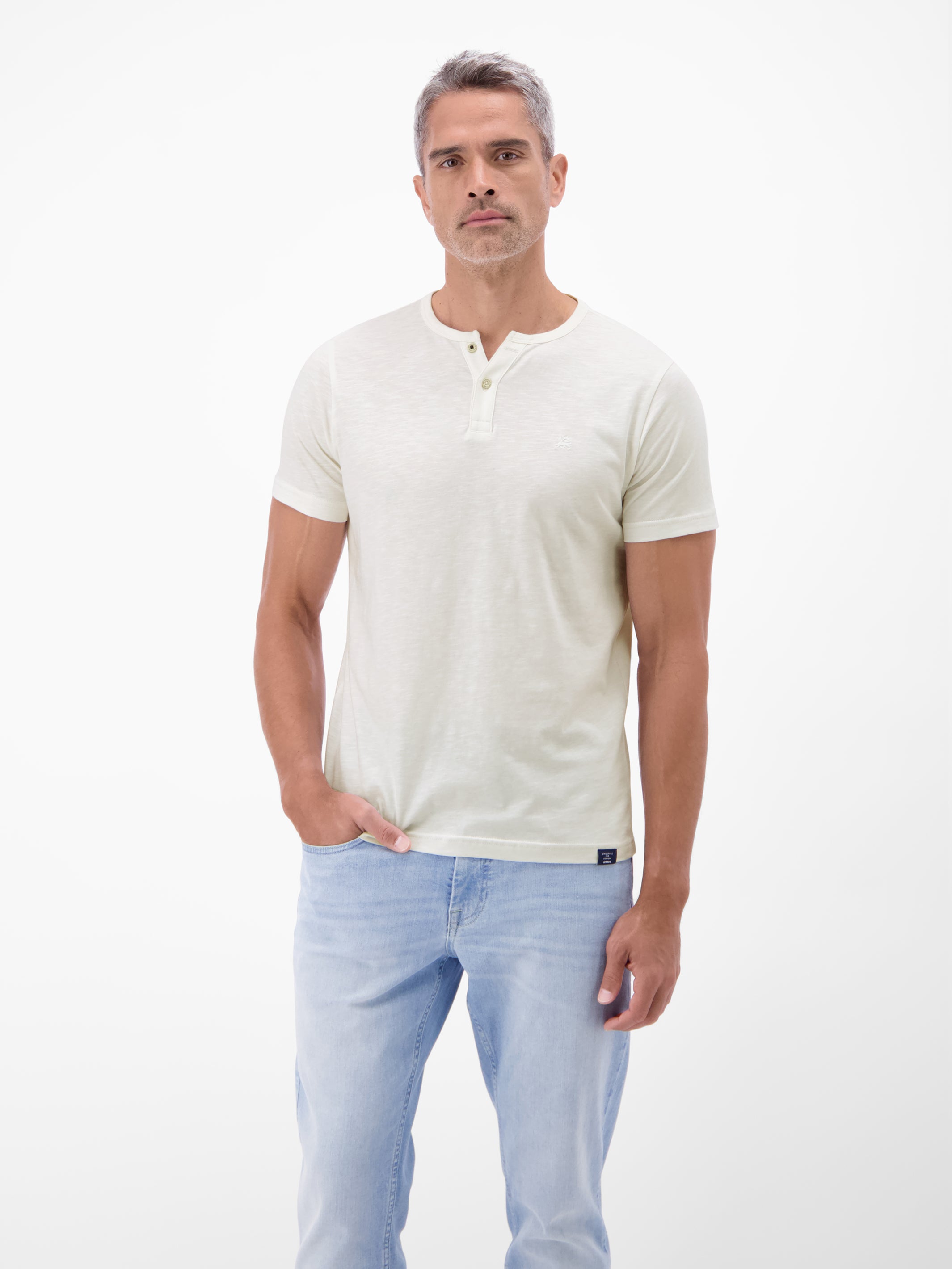 Serafino Shirt mit Rundhalsausschnitt und Knopfleiste - T-Shirt Rundhals