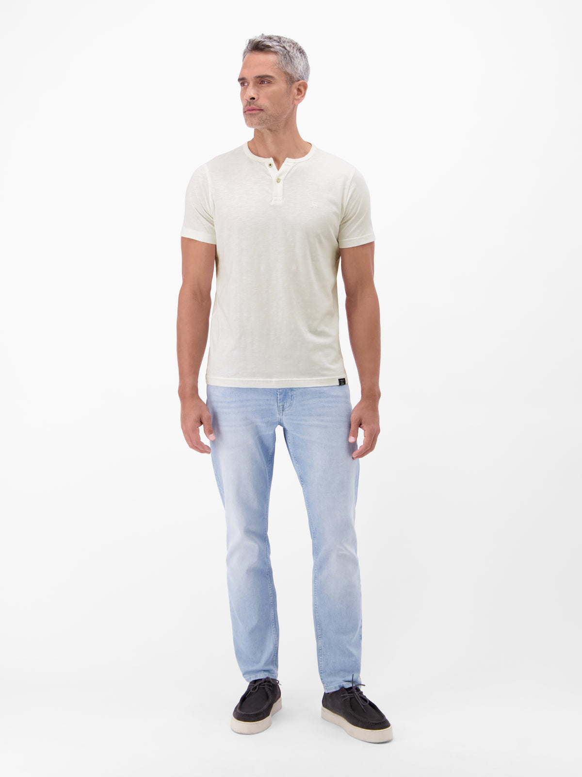 Serafino Shirt mit Rundhalsausschnitt und Knopfleiste - T-Shirt Rundhals