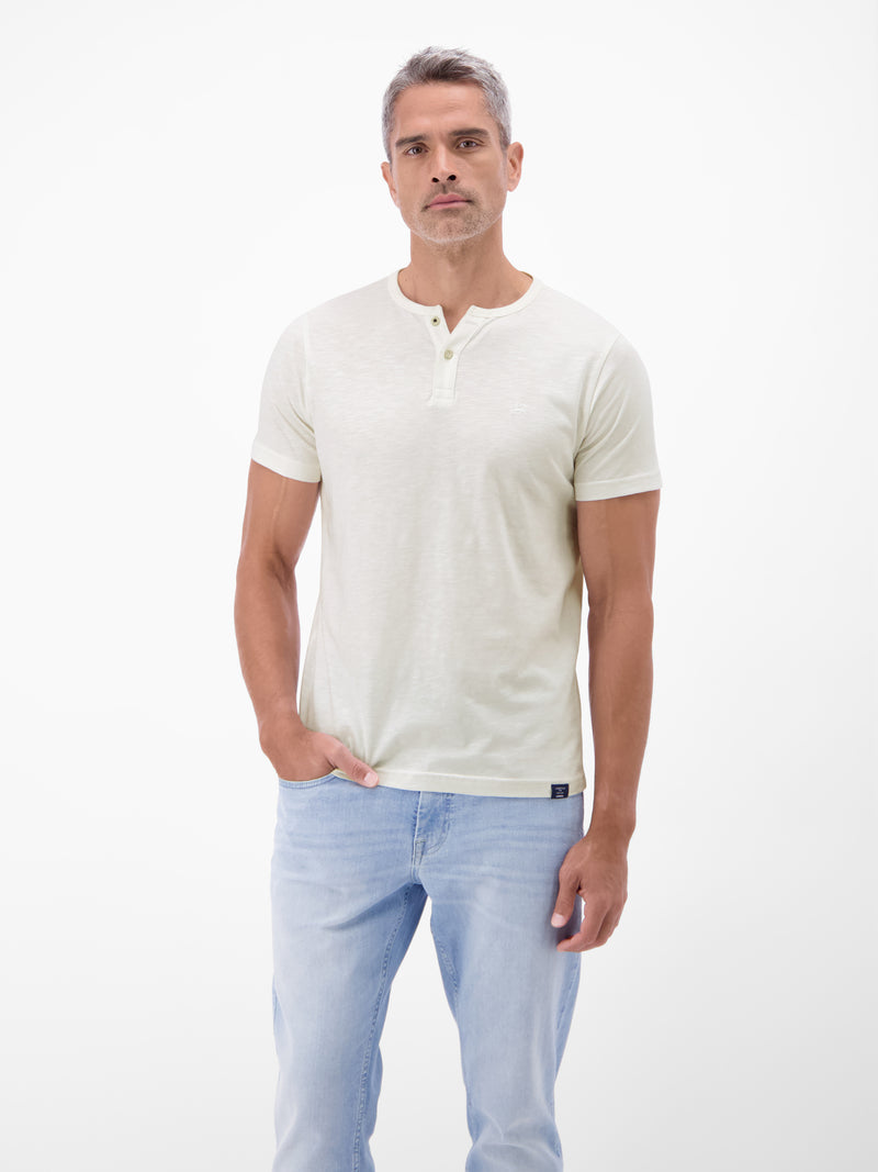 Serafino Shirt mit Rundhalsausschnitt und Knopfleiste - T-Shirt Rundhals