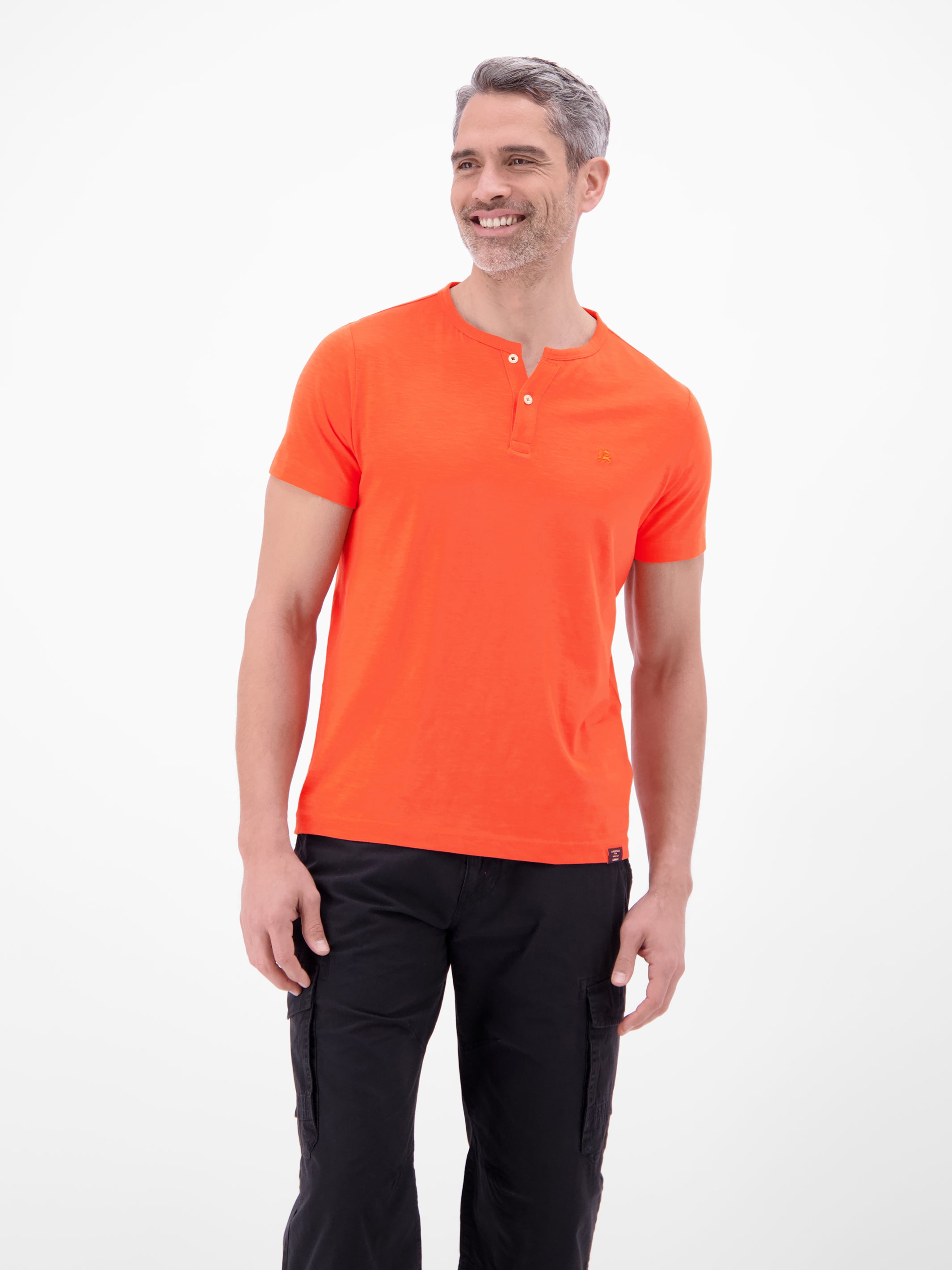 Serafino Shirt mit Rundhalsausschnitt und Knopfleiste - T-Shirt Rundhals