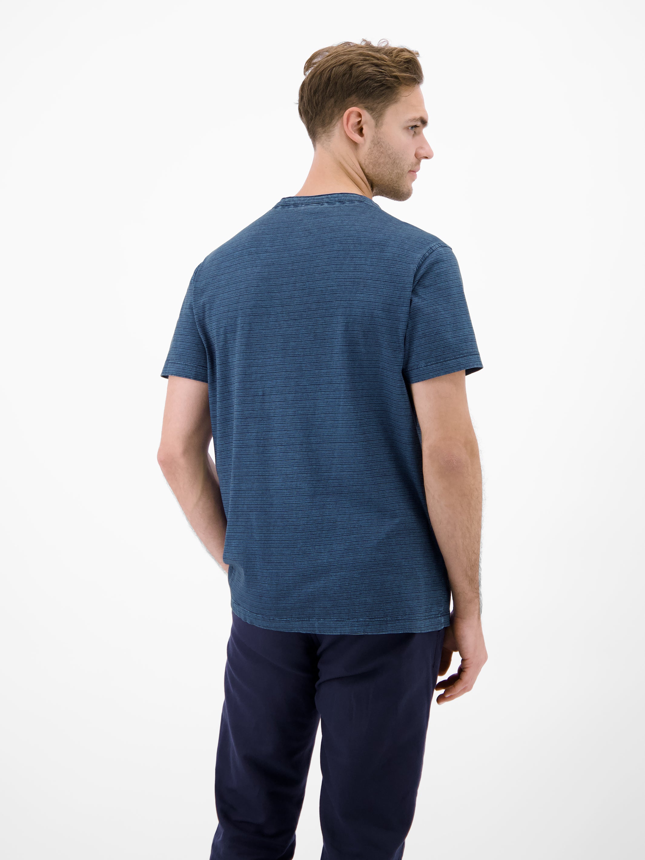 T-Shirt in Fineliner-Optik, Rundhalsausschnitt - T-Shirt Rundhals
