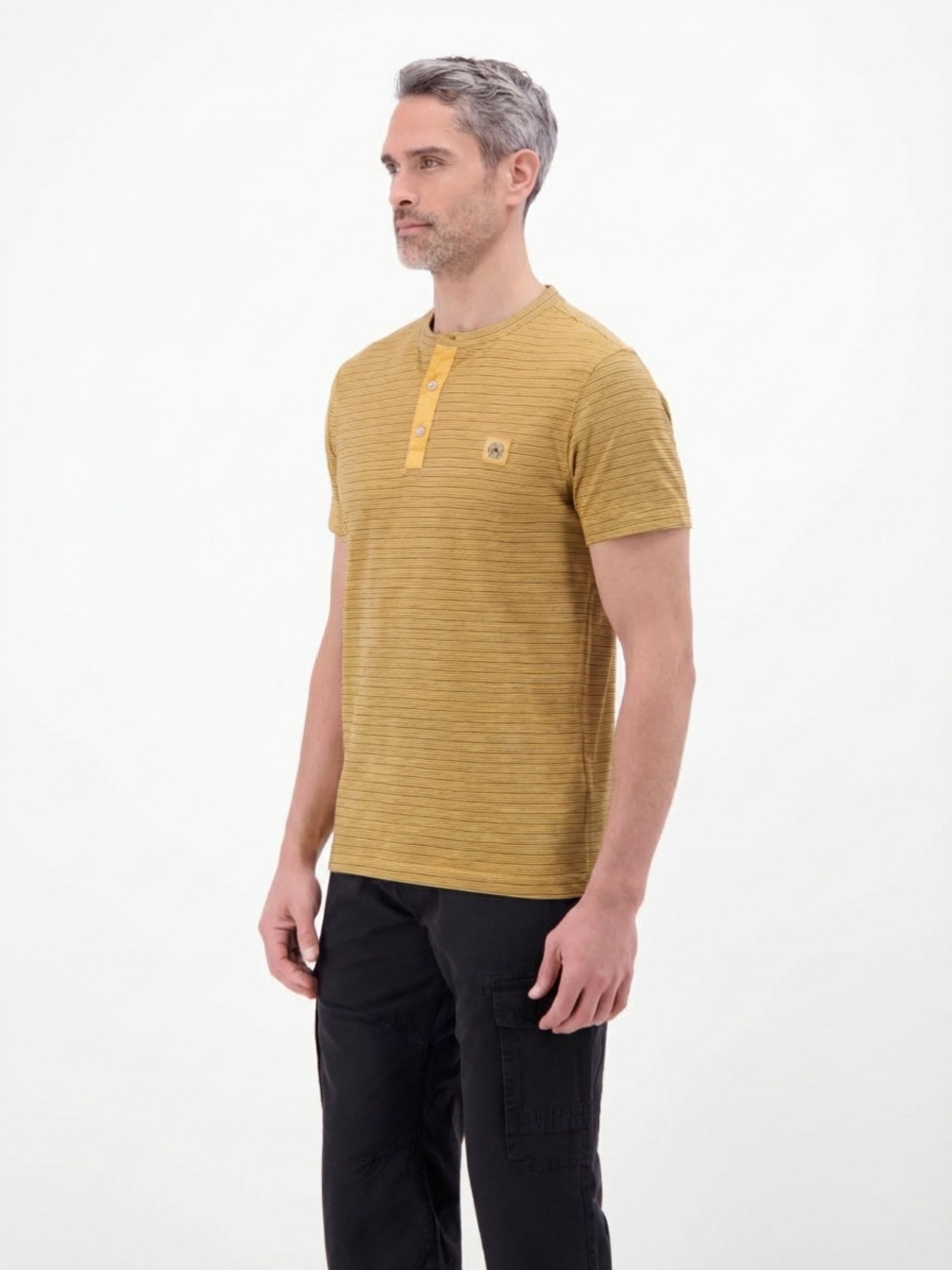 T-Shirt in Fineliner-Optik, Rundhalsausschnitt - T-Shirt Rundhals