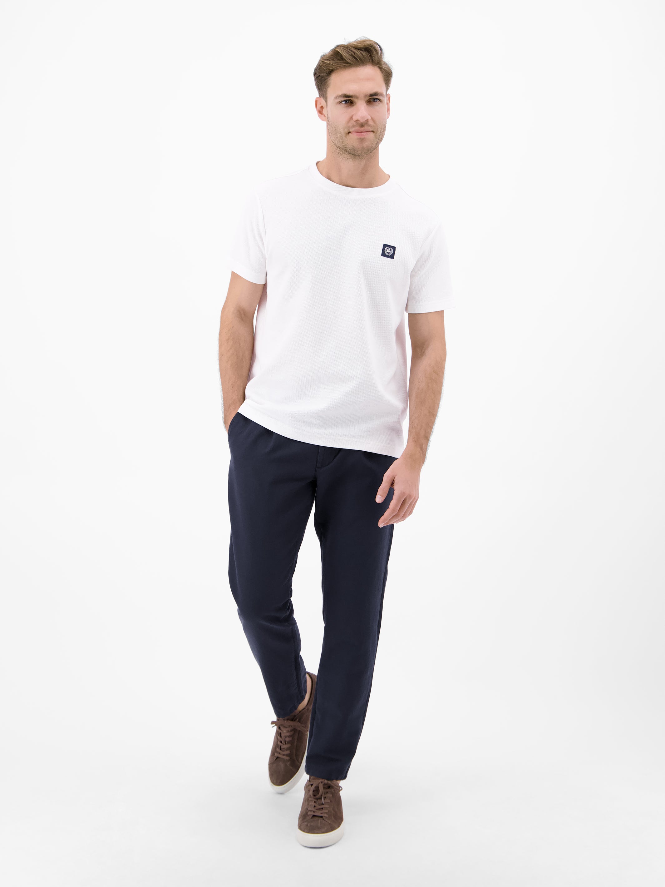 Leichte Chino mit Gürtelschlaufen, Baumwollmix - Chinohosen